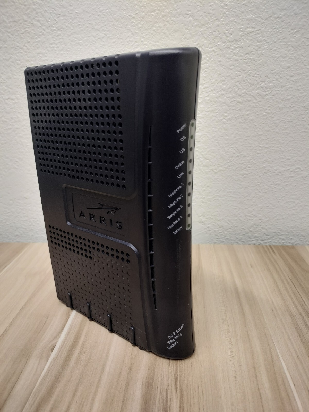 Arris TM604G Touchstone Telephony Cable Modem (TM04AHDG6) w/ Power Cord