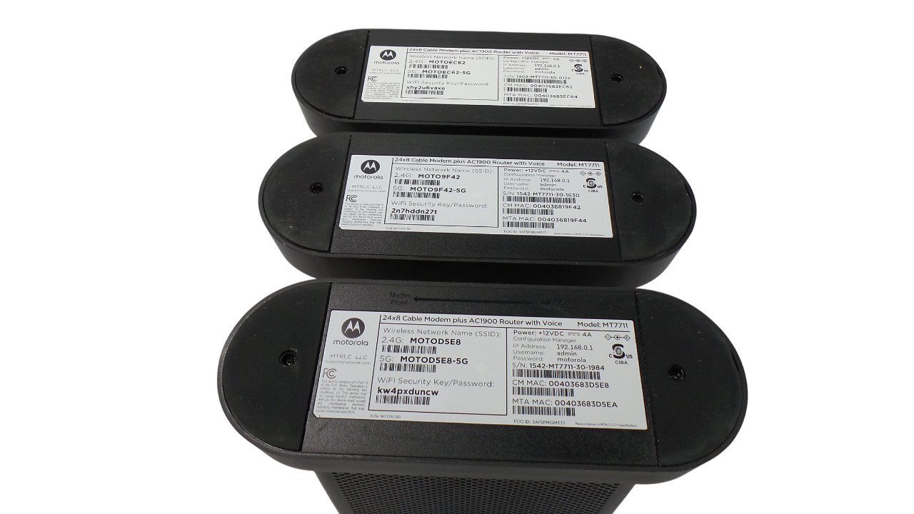 Lot of 3 Motorola MT7711 Dual Band AC1900 Modem and Wi-Fi Router
