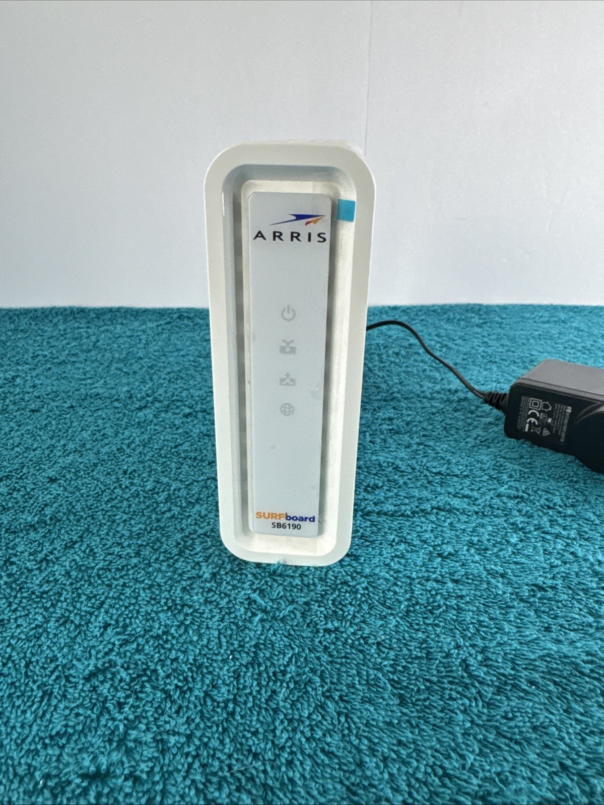 ARRIS SURFboard SB6190 DOCSIS 3.0 Cable Modem Intel Inside White – Ships Free