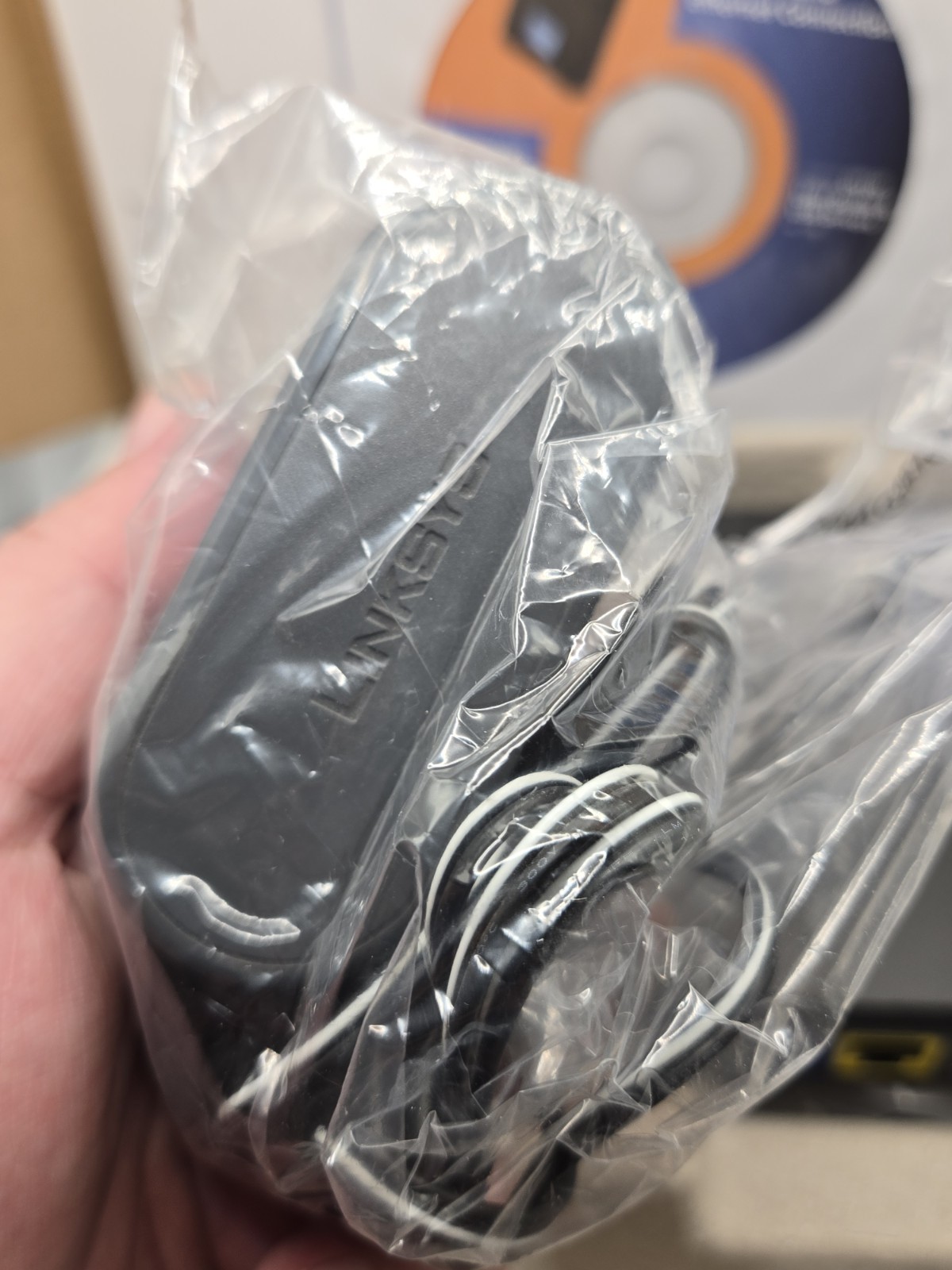 Cisco-Linksys Cable Modem with Ethernet USB Connection CM100 100% Complete