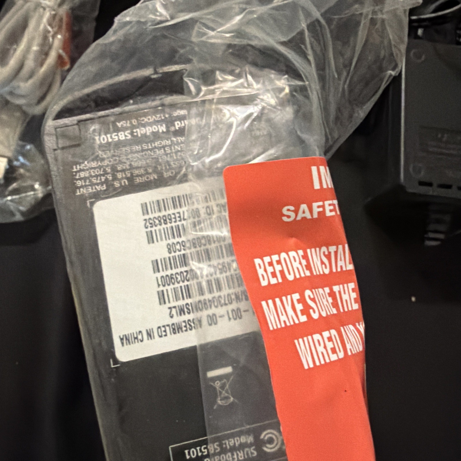 Motorola SURFboard SB5101U Cable Modem DOCSIS 2.0 w/ Box Cables CD SB5101