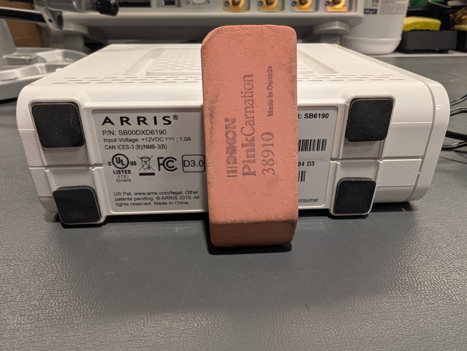 ARRIS SURFboard SB6190 DOCSIS 3.0 32 x 8 Gigabit Cable Modem