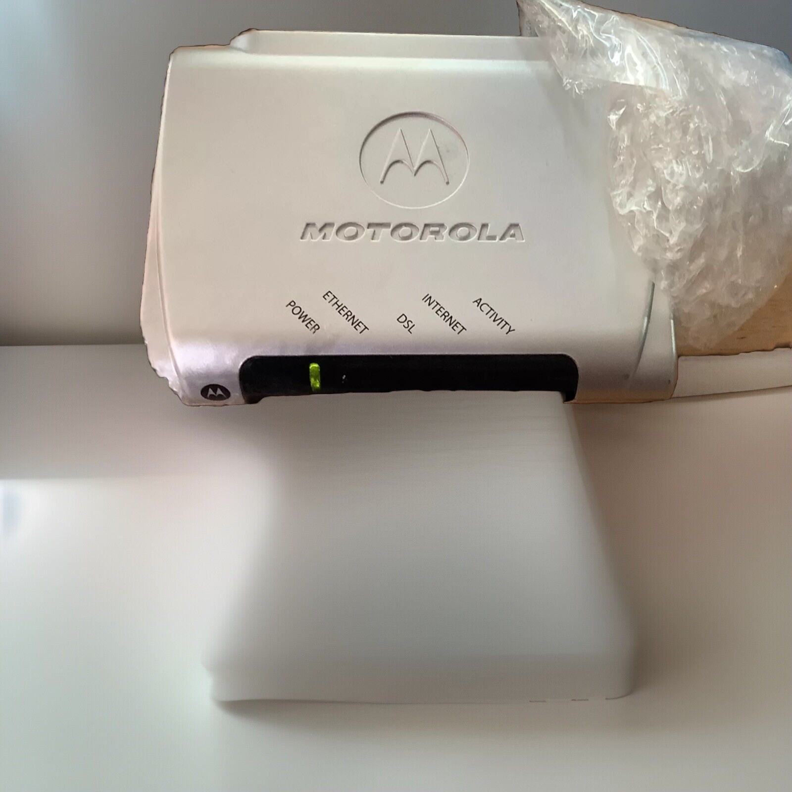 Motorola Genuine W2210-02-1022 High Speed Internet Modem w/DSL Filter