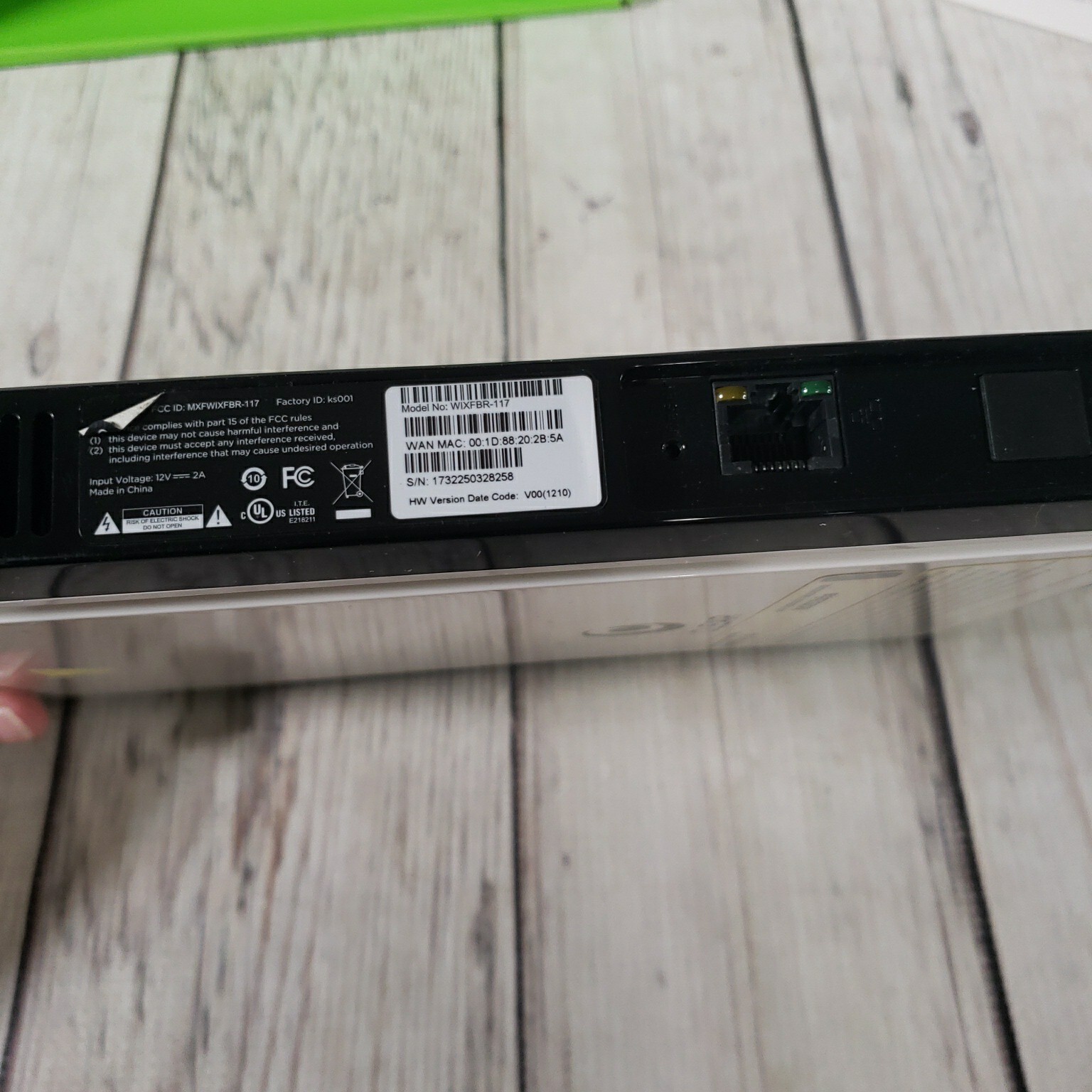 Clear WIXFBR-117 Wireless Home Internet Modem 802.11 b/g/n w/ Adapter
