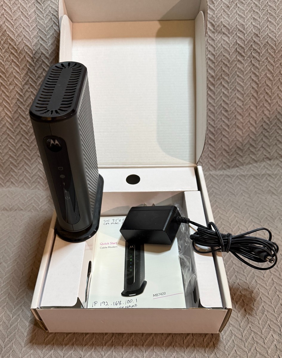 Motorola MB7420 Cable Modem – 16×4 686 Mbps DOCSIS 3.0
