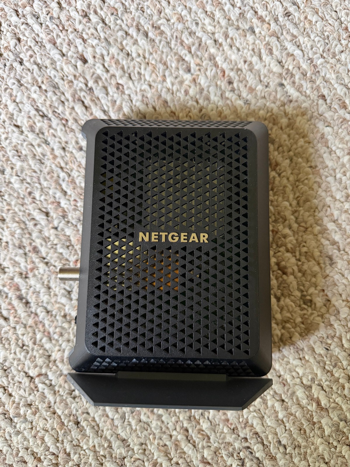 NETGEAR Cable Modem CM700 – Compatible with All Cable Providers