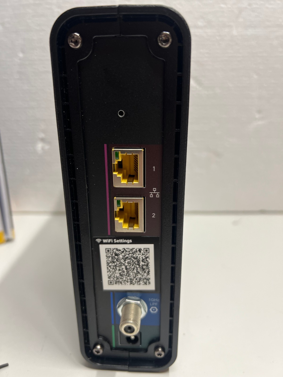 Arris SURFboard SBG10 Wireless Router – Cable Modem 2-Port Switch – 1GbE – WiFi5