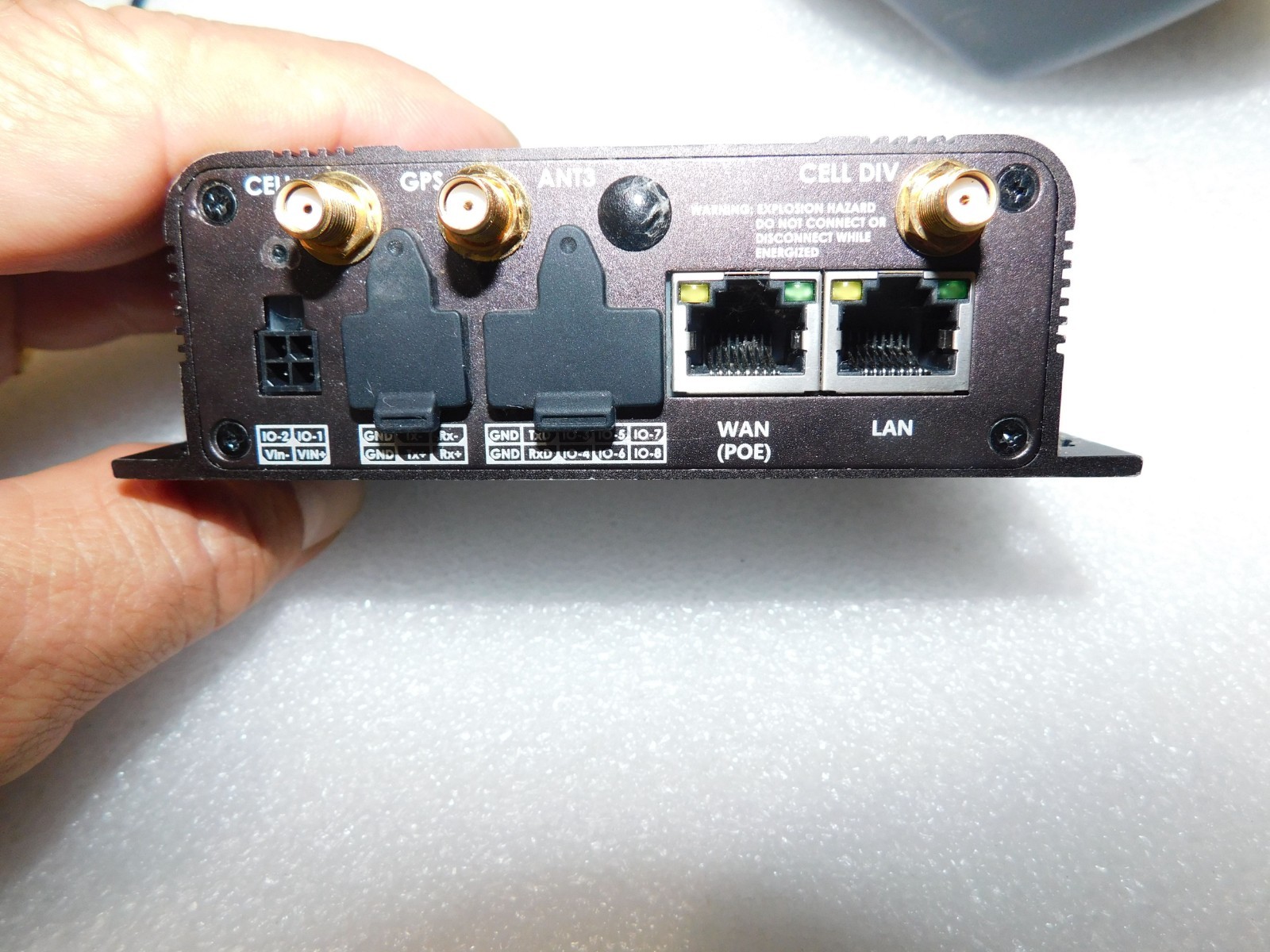Microhard IPn4Gii-V1G 4G LTE Dual SIM Dual Ethernet Serial USB Gateway POE