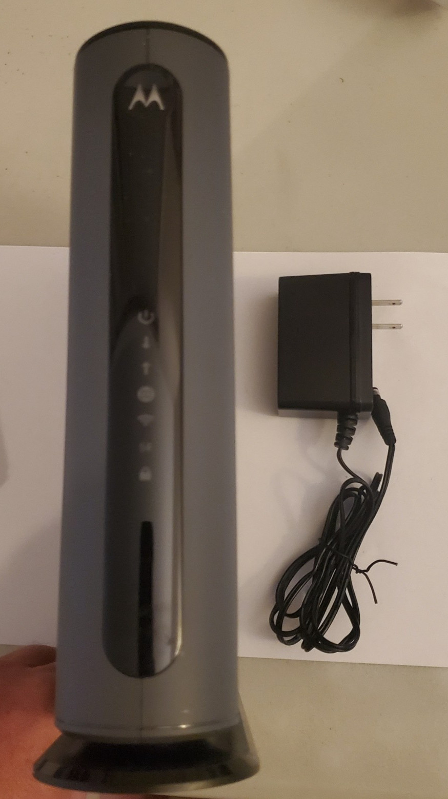 Motorola MG7540 16×4 Cable Modem + AC1600 Router Dual Band 3.0 Black See Desc.
