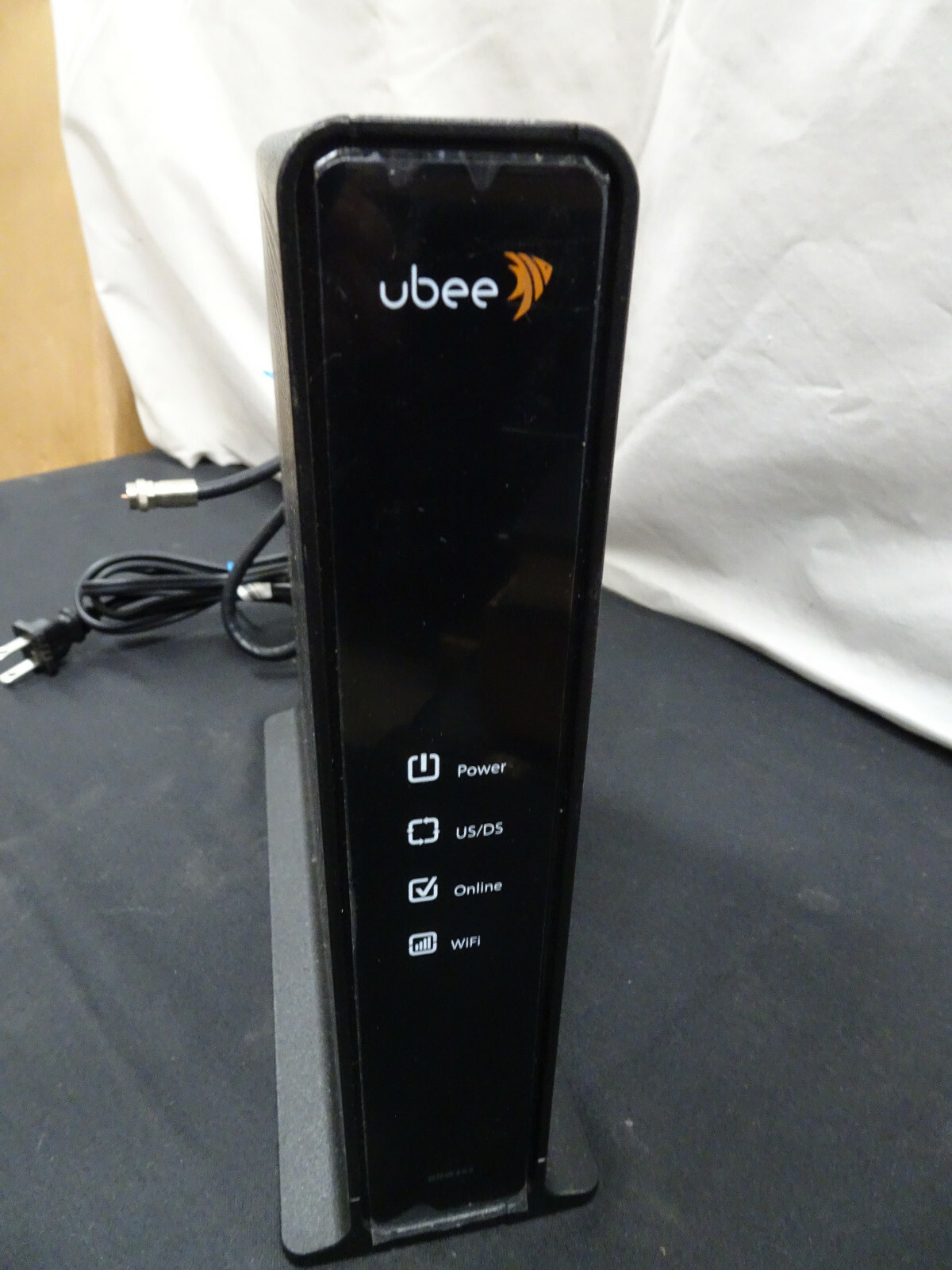 UBEE DDW365 Wireless Cable Router