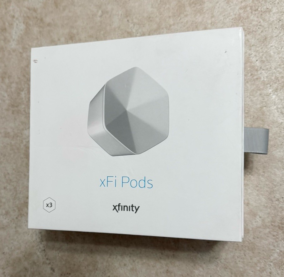 Open Box Xfinity XFI Pods Wifi Network Range Extender – White, Pack of 3 XE1-S