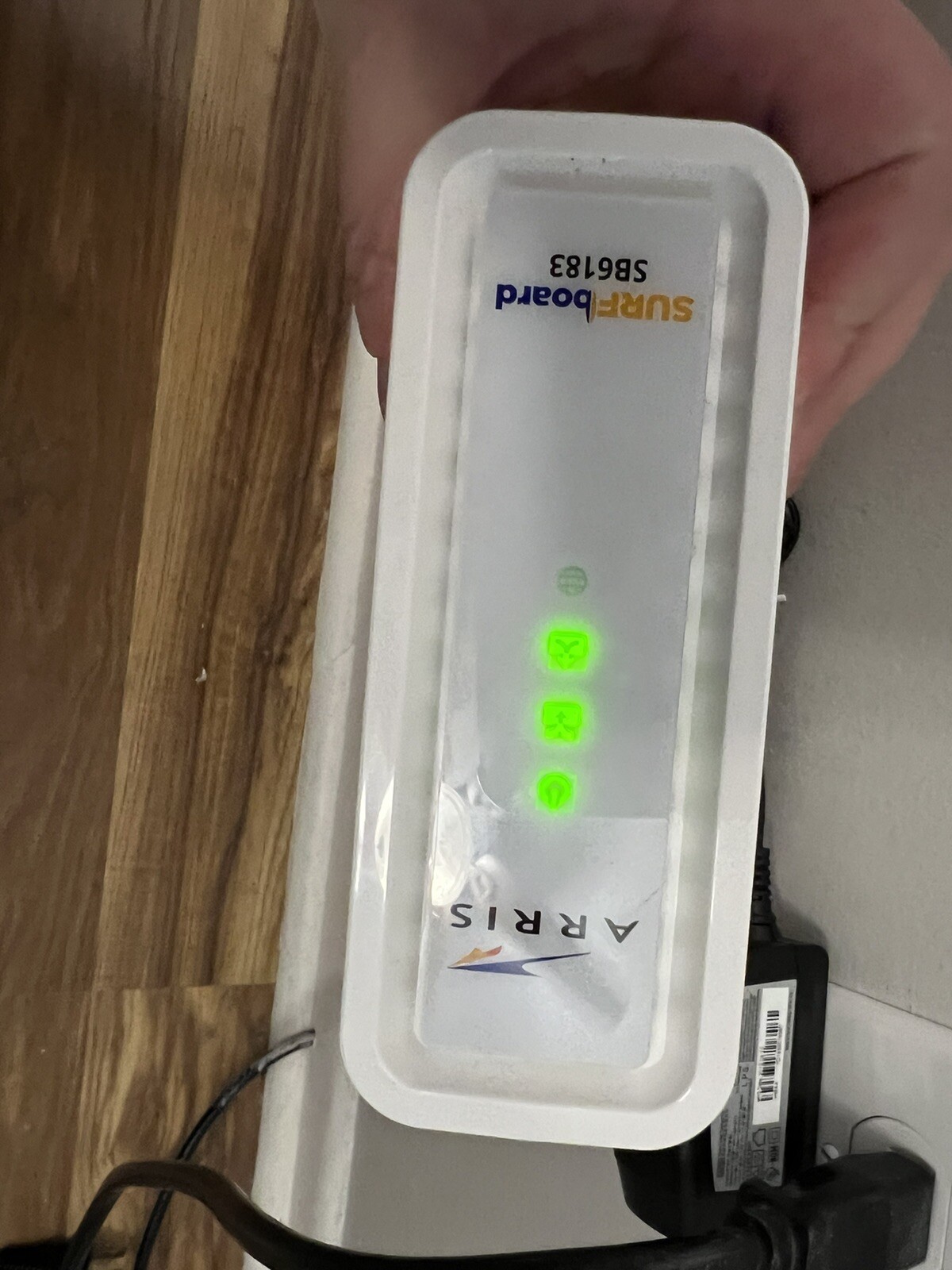 Arris Surfboard Modem SB6183 1 GB Ethernet Port