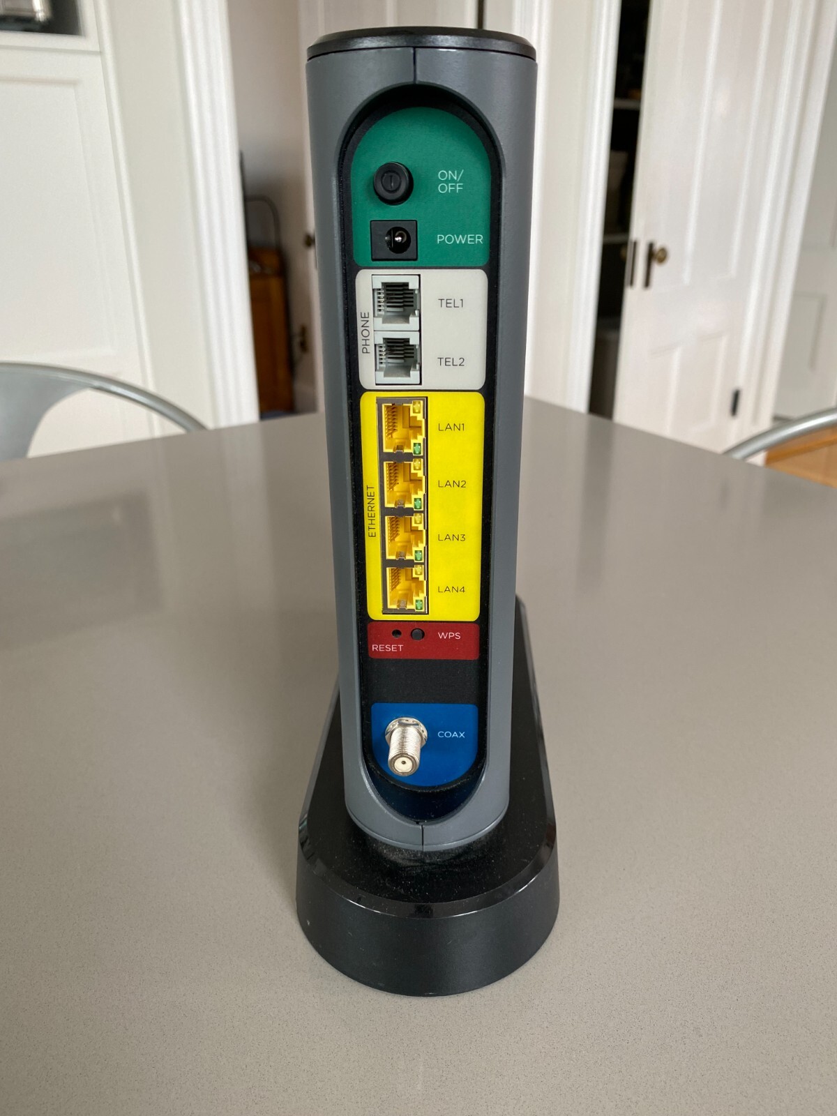 Motorola MT7711 24X8 Cable Modem plus AC1900 Dual Band WiFi Gigabit Router