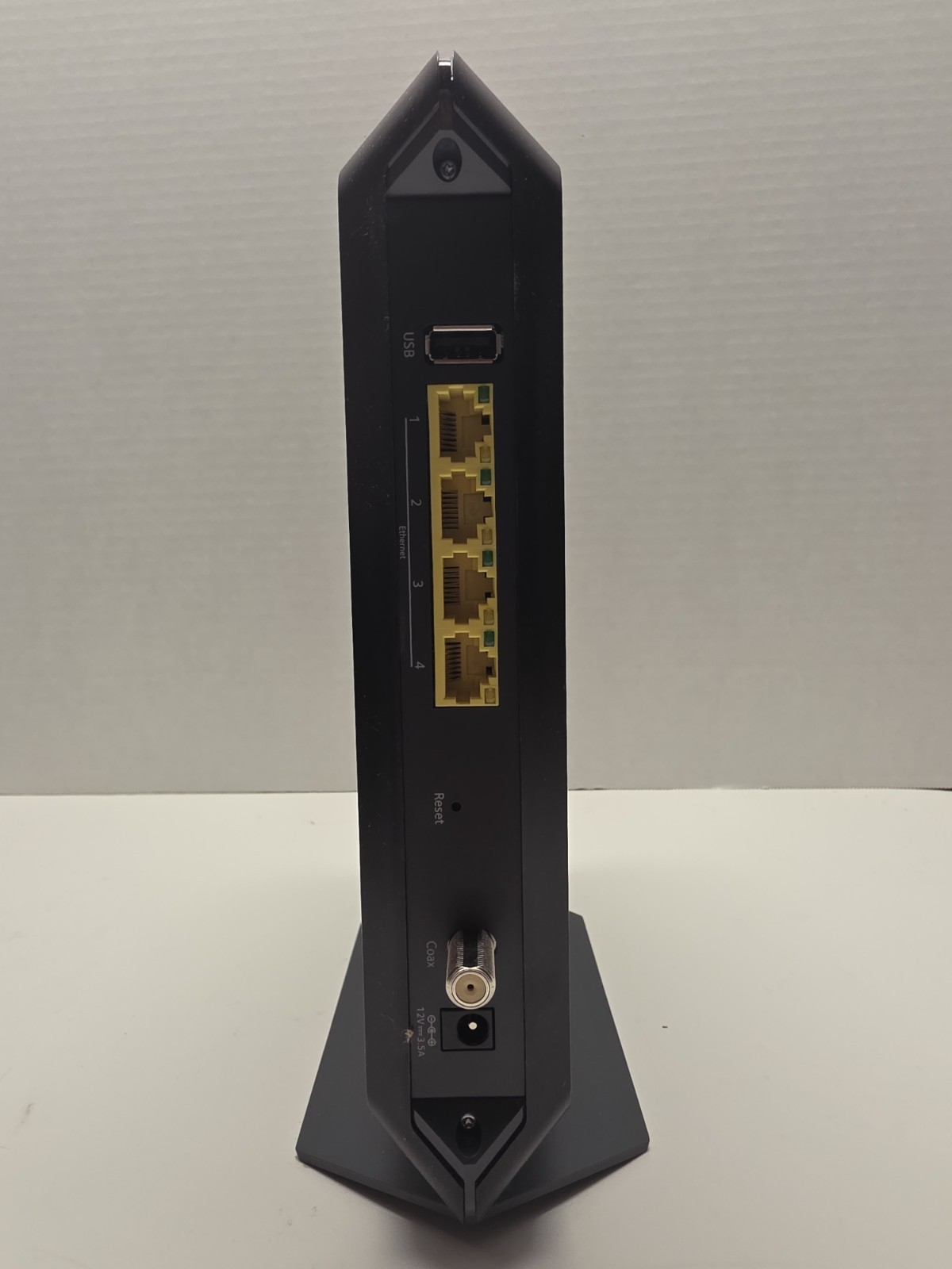 Netgear AC1900 Wifi Cable Modem Model: C7000v2