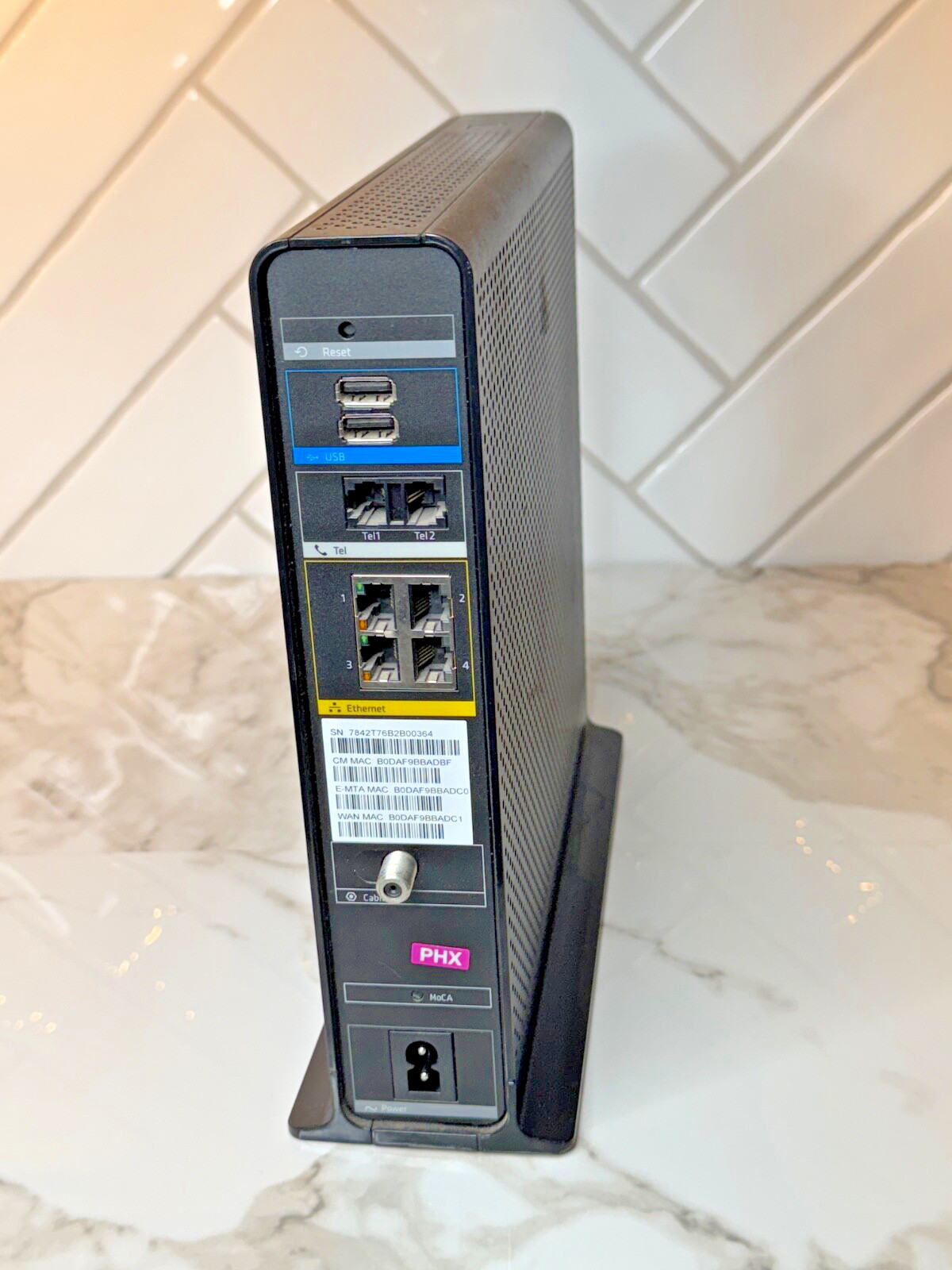ARRIS Panoramic Wireless Modem Router TG1682G Black