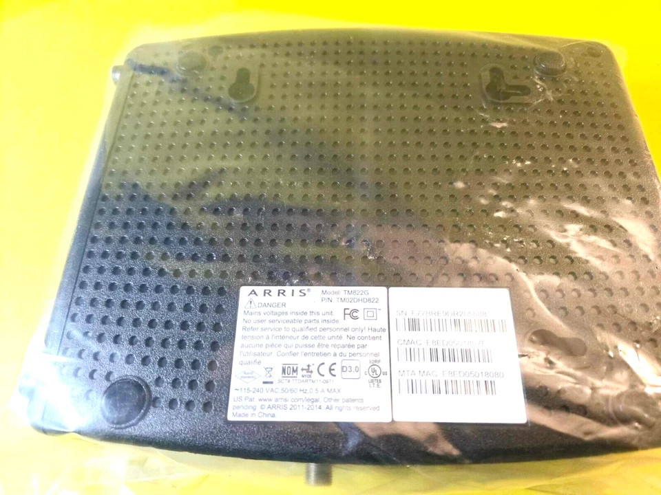BRAND NEW ARRIS TOUCHSTONE TM822G DOCSIS 3.0 CABLE MODEM TELEPHONY VOIP +BATTERY