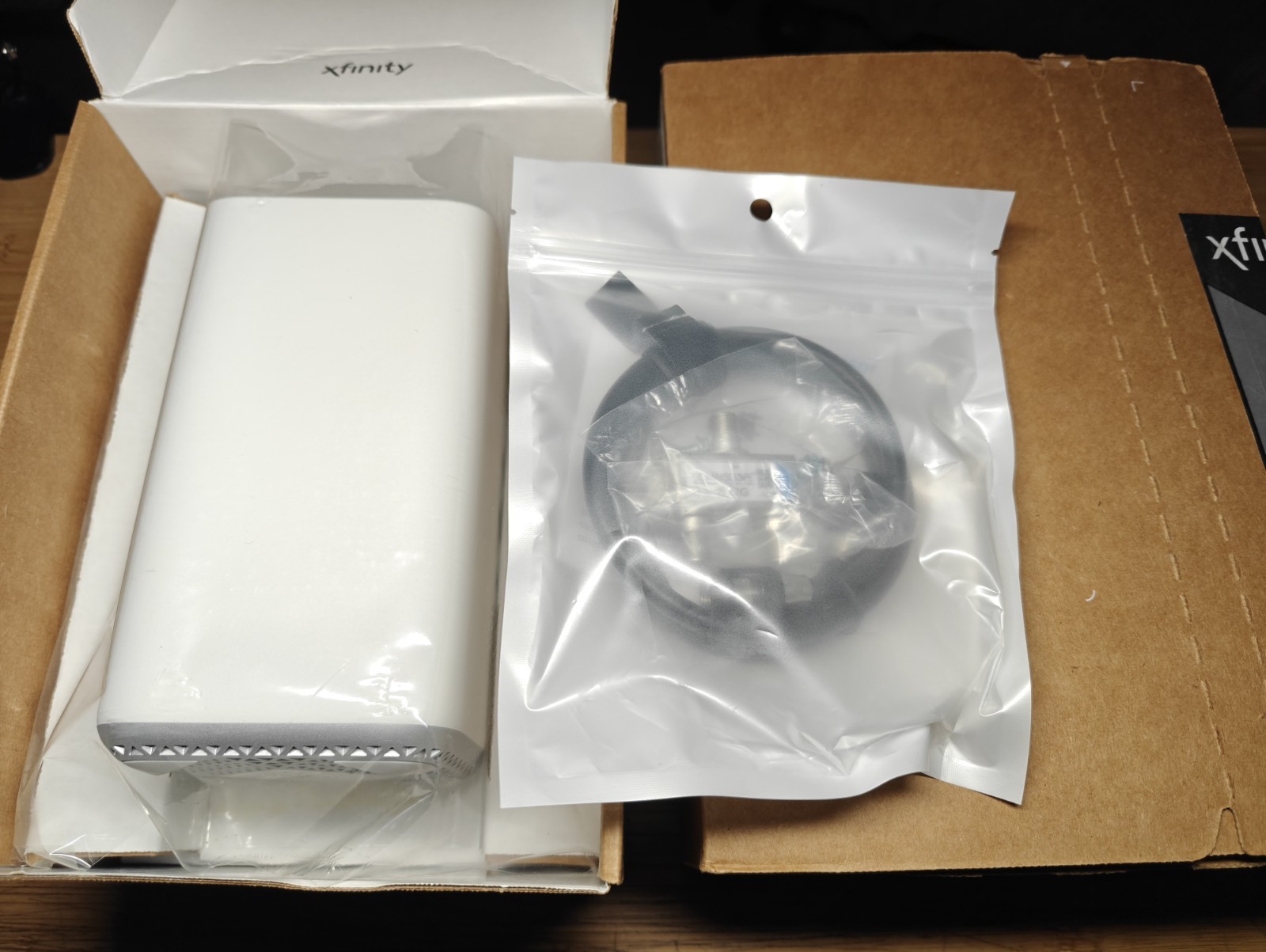 Xfinity xFi Advanced Gateway XB7 & XG2 With Adapter Cables