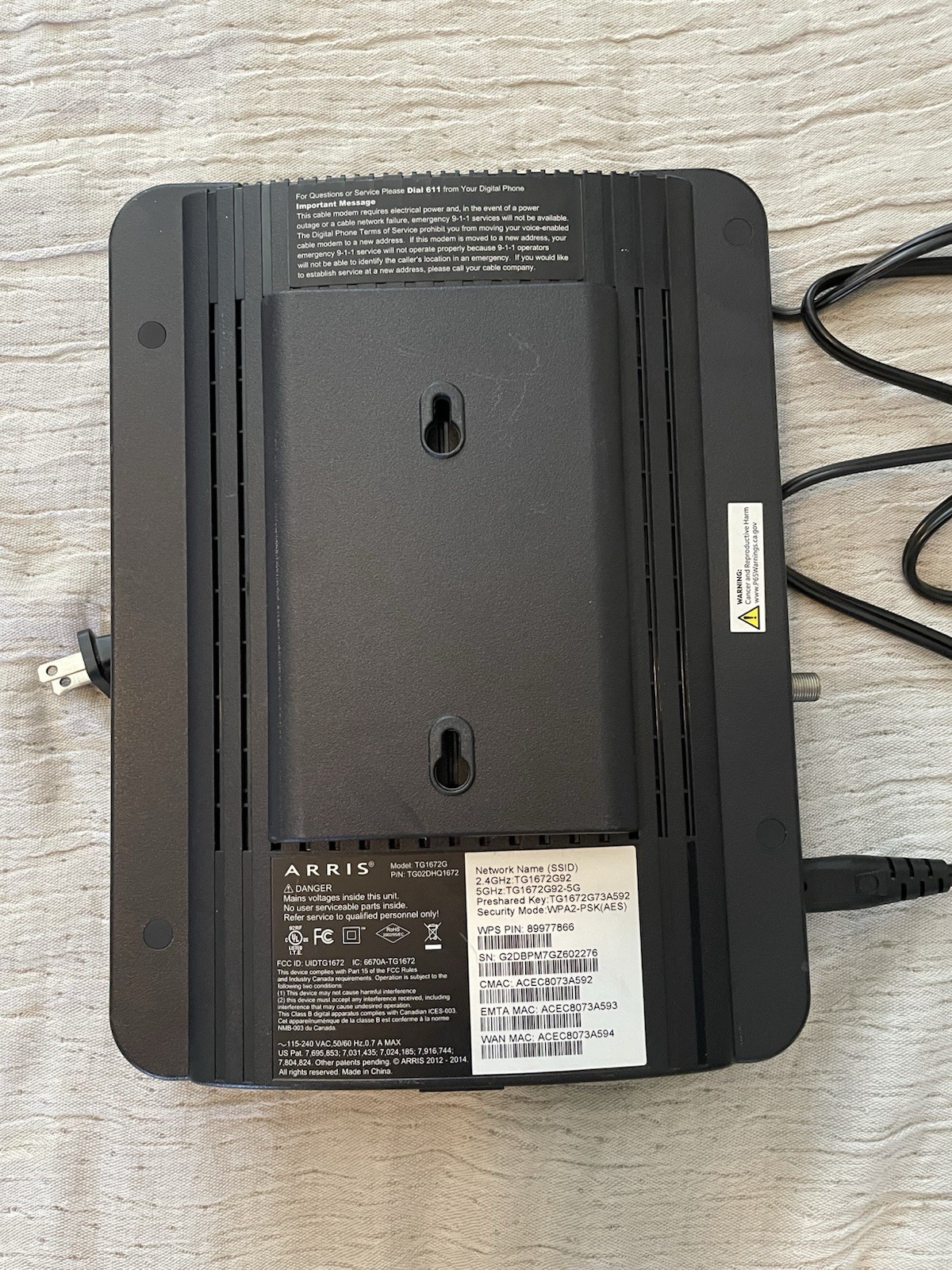 Arris TG1672G Touchstone Cable Modem Telephone Gateway WIFI 2.5GHz-5.0GHz Black