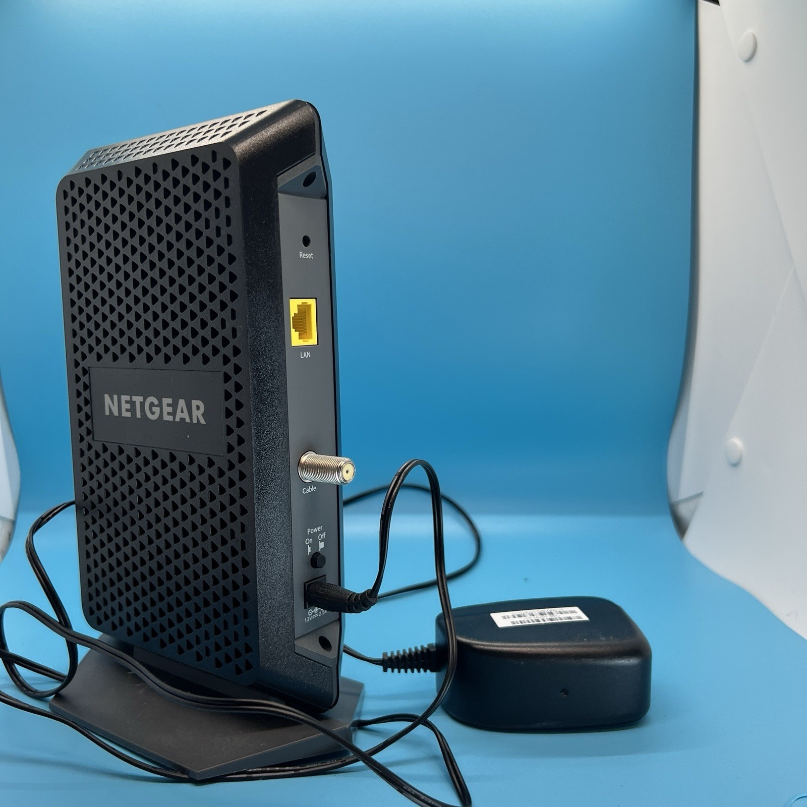Netgear CM1000 Ultra-High Speed Cable Modem – DOCSIS 3.0 CM1000-100NAS