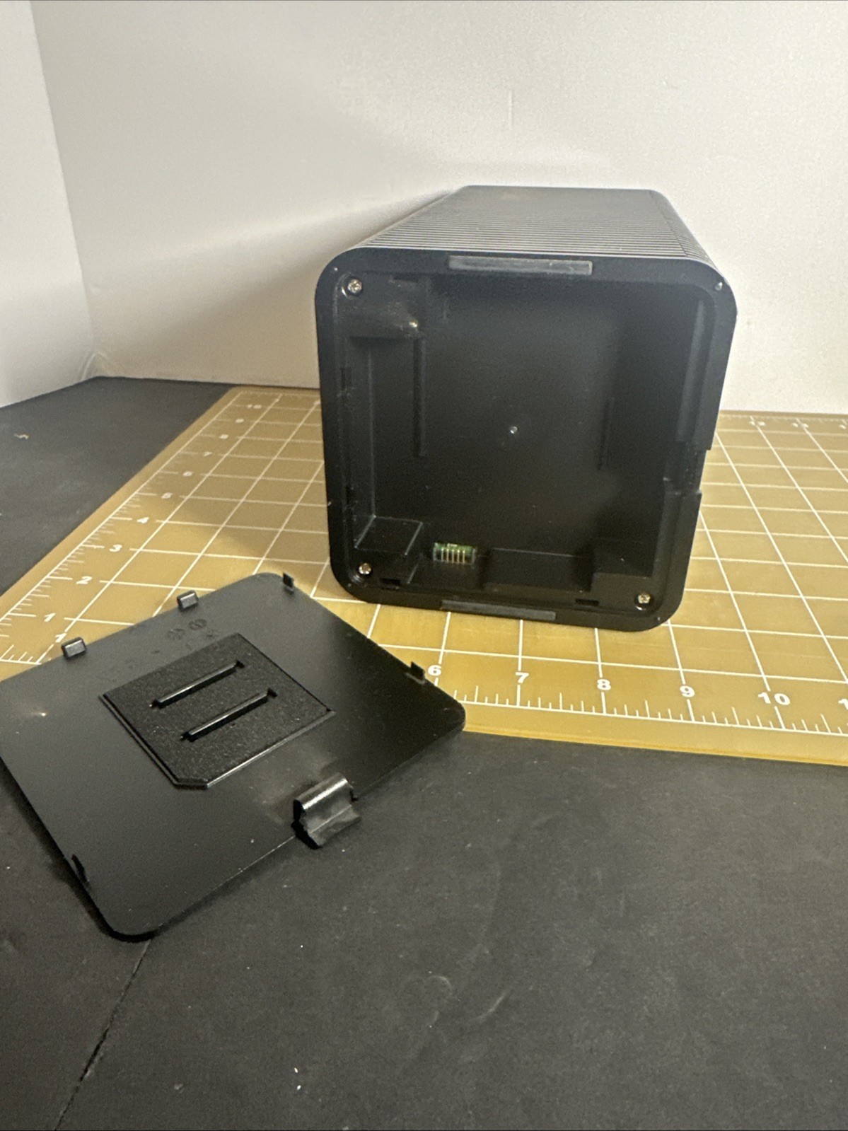 Hitron CGNVM-3582 DOCSIS 3.0 32×8 4×4 5GHz Gateway Wi-Fi Modem