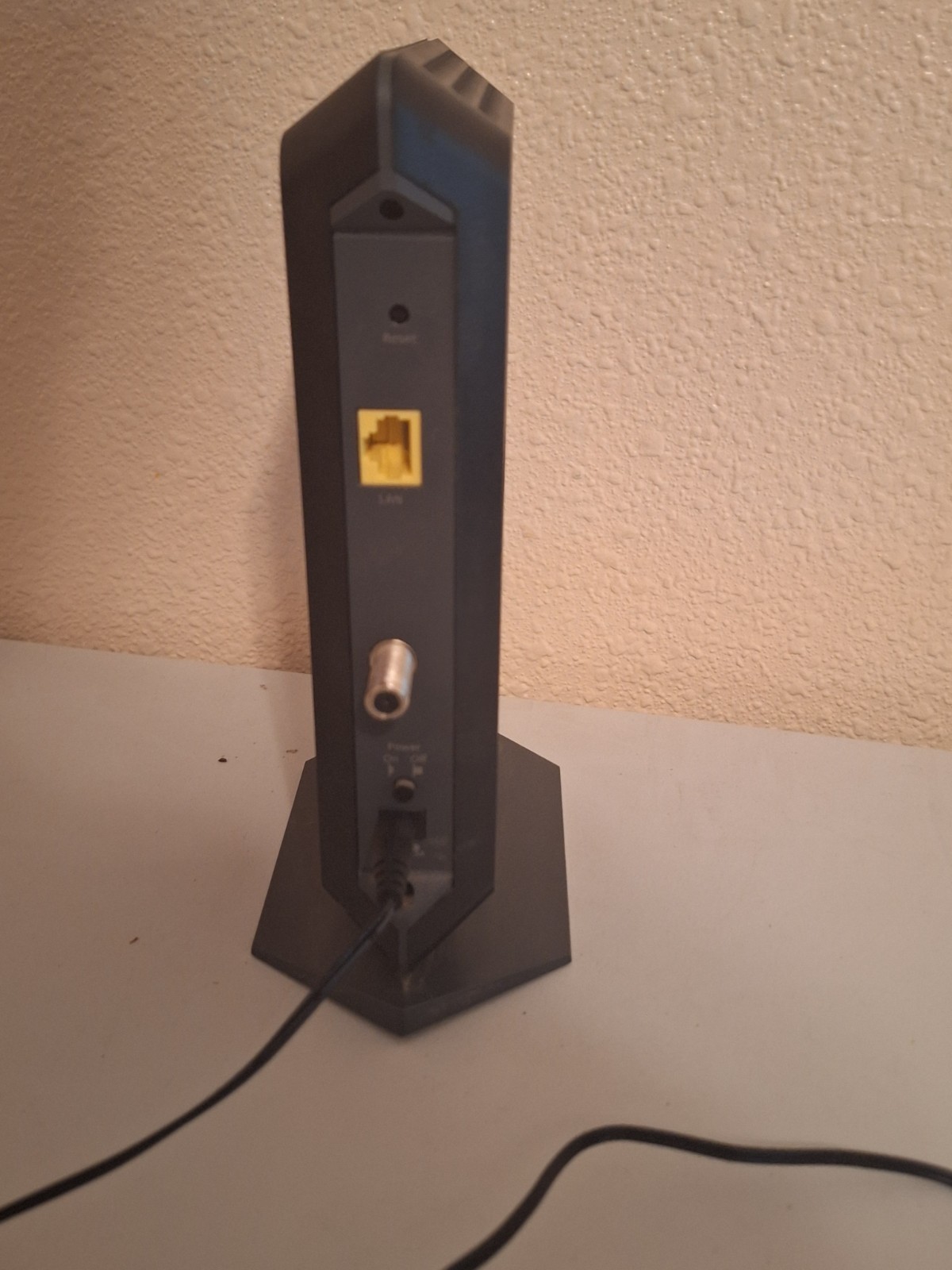 NETGEAR Cable Modem CM1000v2 DOCSIS 3.1 3.0. Tested. Works