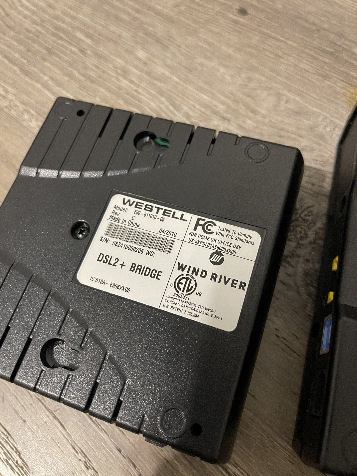 WESTELL 6100 MODEL E90-610030-06 DSL ROUTER W/ADAPTER FREE S/H 1 power supply