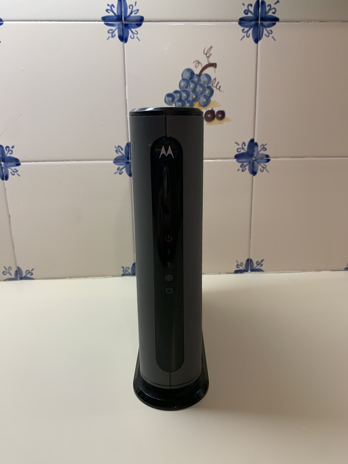 Motorola MB7621-10 1000 Mbps Modem