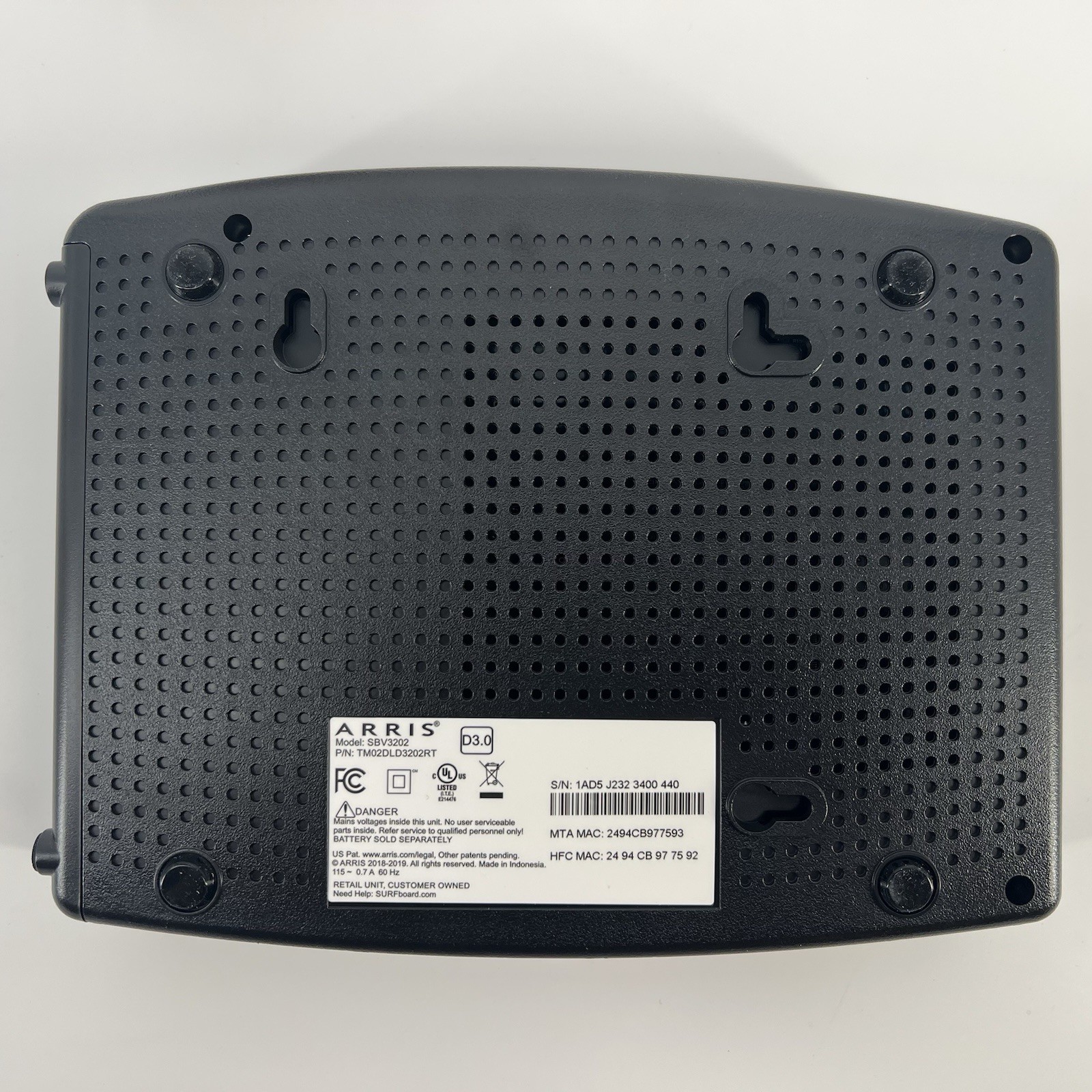ARRIS SURFboard SBV3202 DOCSIS 3.0 Voice & Cable Modem XFINITY 1.4Gbps