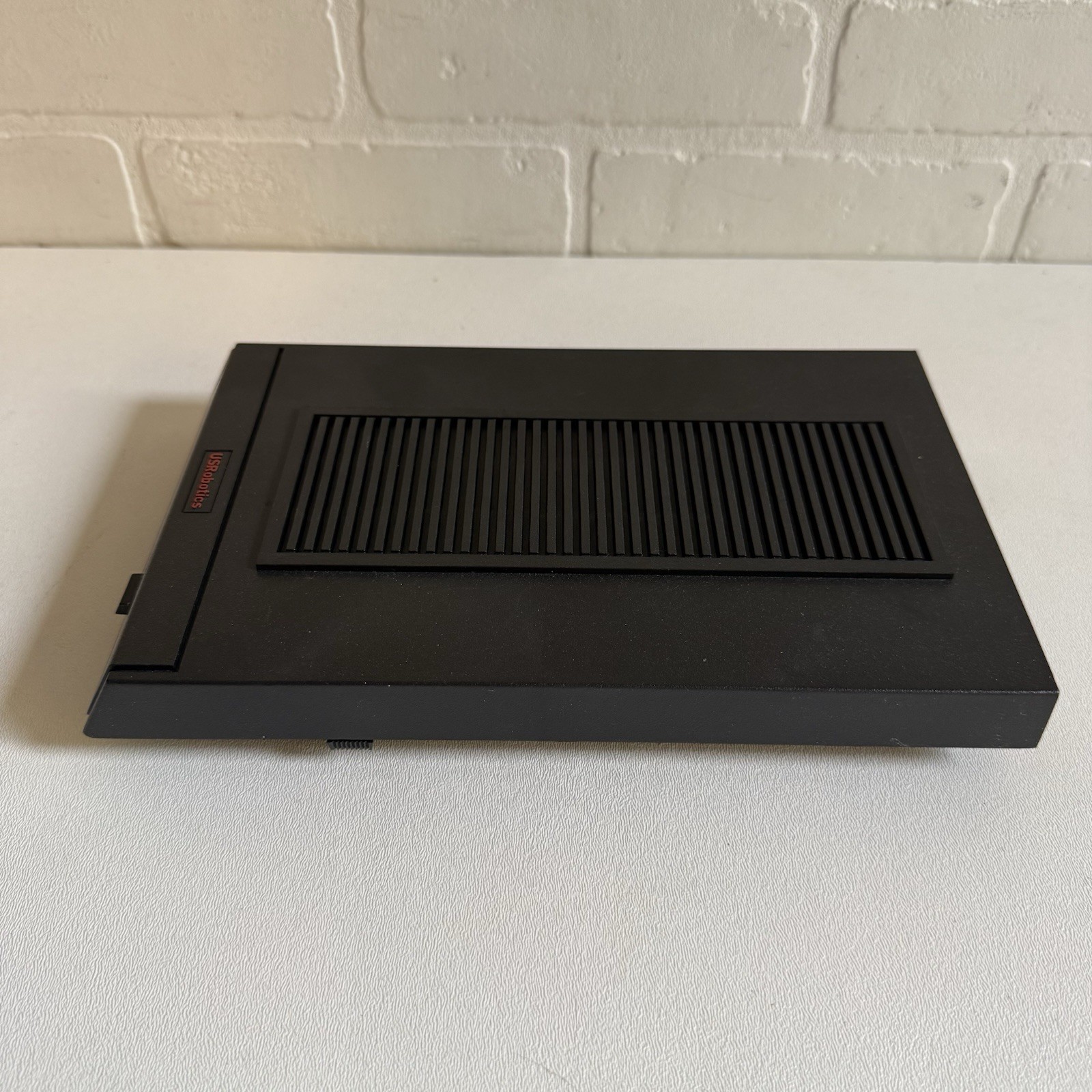 USRobotics Modem – 3453C Courier 56K Business Modem