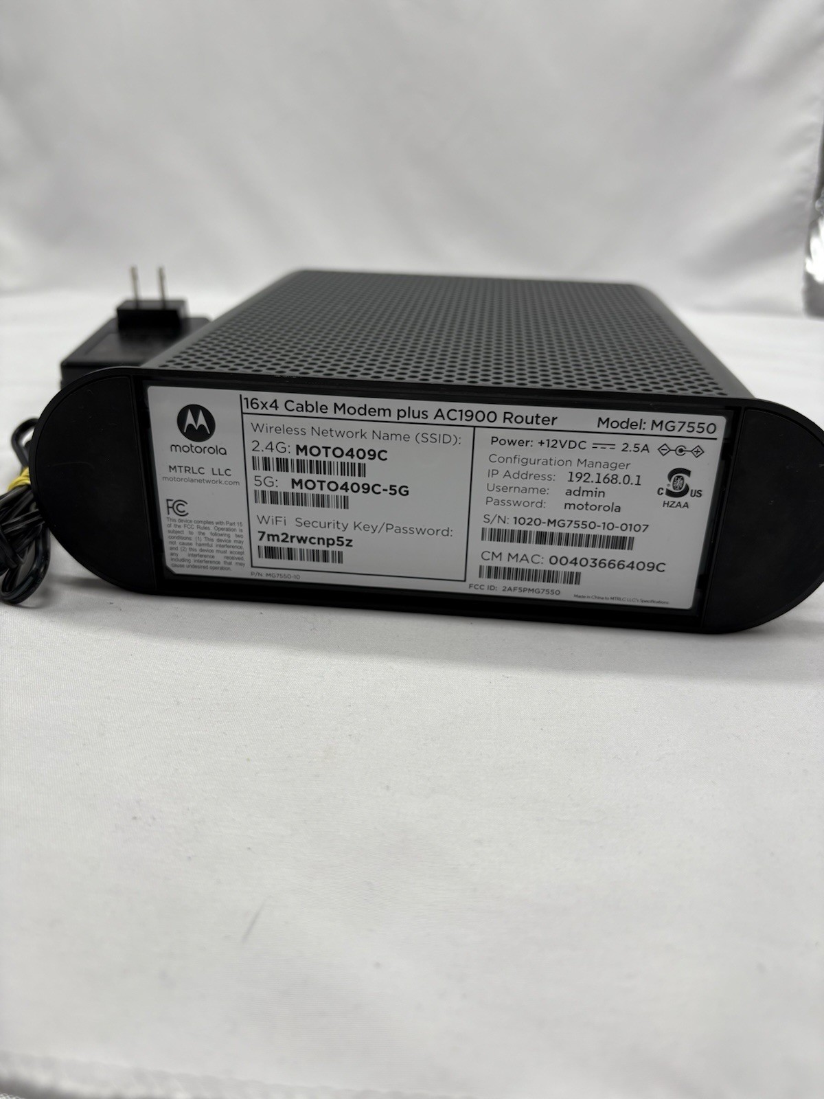 Motorola MG7550 Dual Band AC1900 Cable Modem and Wi-Fi Gigabit Router