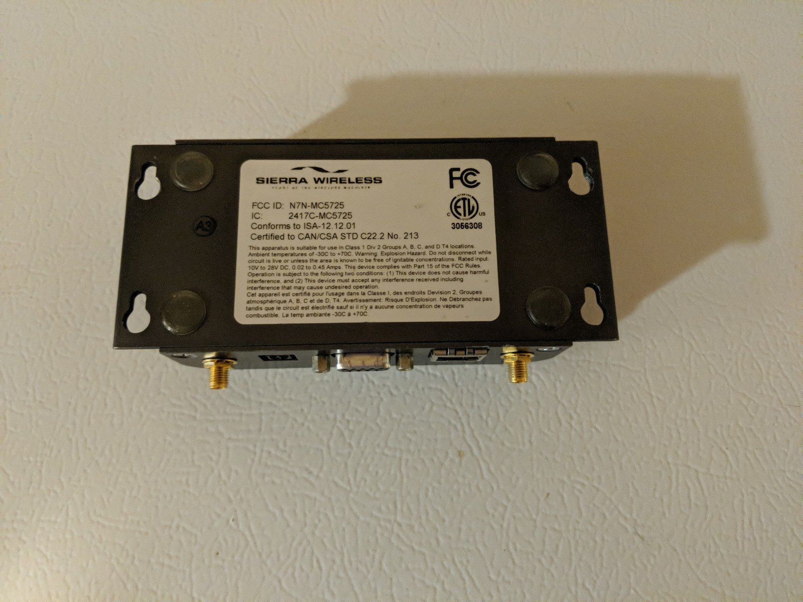 Sierra Wireless AirLink Raven X V4221-V cellular connection modem