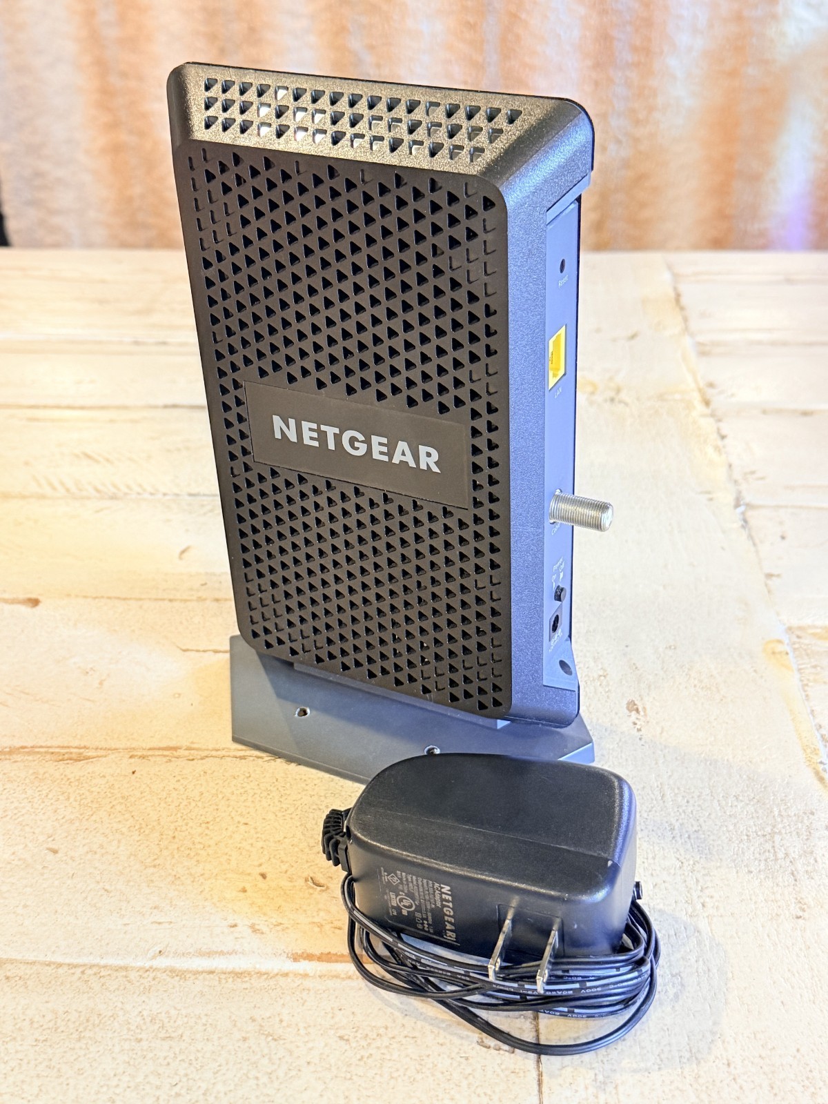NETGEAR CM1000 DOCSIS 3.1 Cable Modem Gigabit Xfinity Spectrum Cox w/ OEM Power