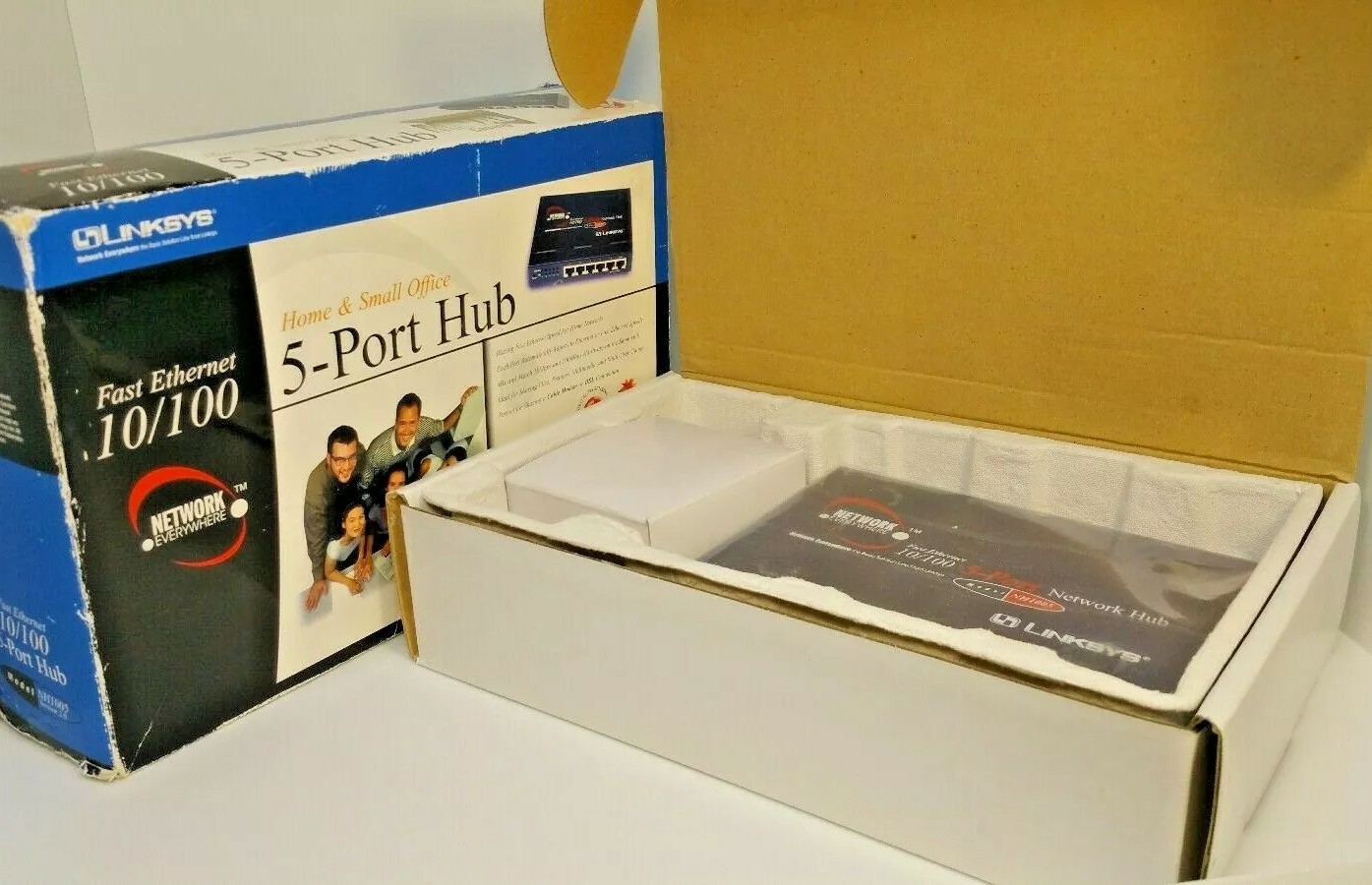 Modem LINKSYS Fast ethernet 10/100 NH1005/NH1005 RQAUS1 5 Port Hub.