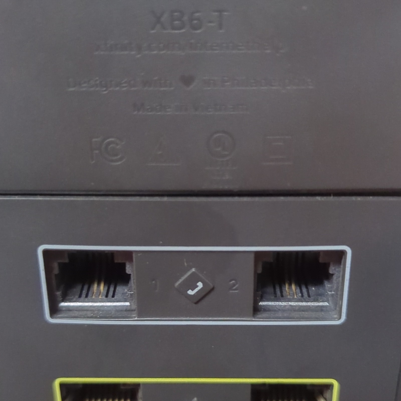 Xfinity XB6-T CGM4140COM WiFi Router & Cable Modem UNTESTED
