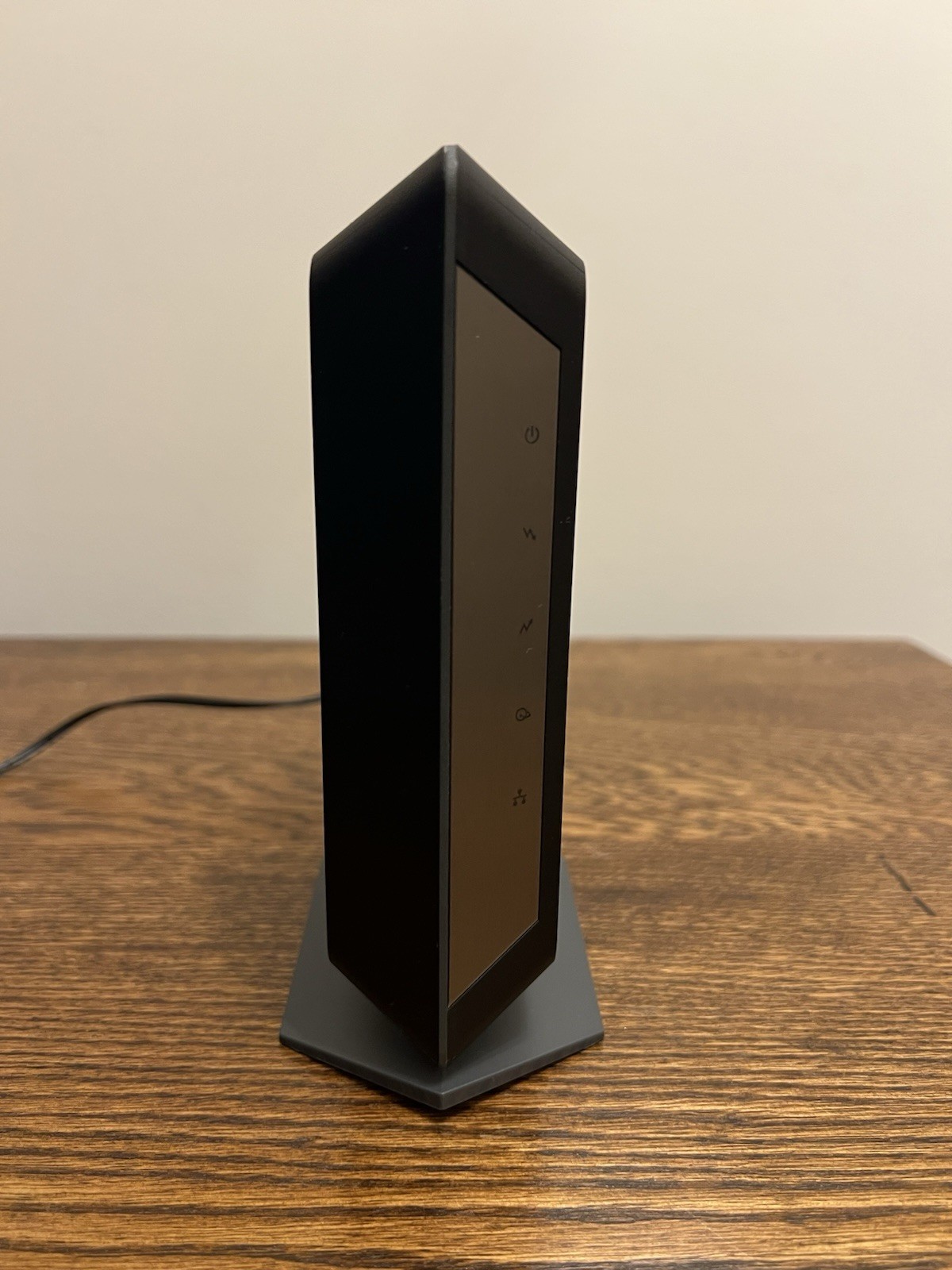 NETGEAR CM700 DOCSIS 3.0 Cable Modem Good Working Condition