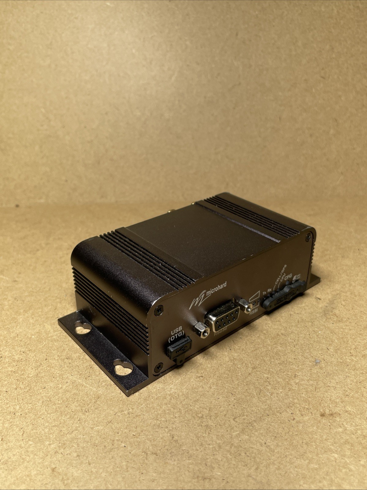 Microhard IPn4Gii-CAT12 LTE CAT12 Dual SIM, Dual Ethernet, Serial, USB Gateway