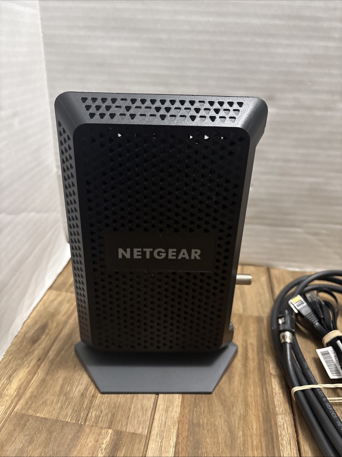 NETGEAR CM600 Cable Modem Power Supply Coax Cable Ethernet Cable Tested Working