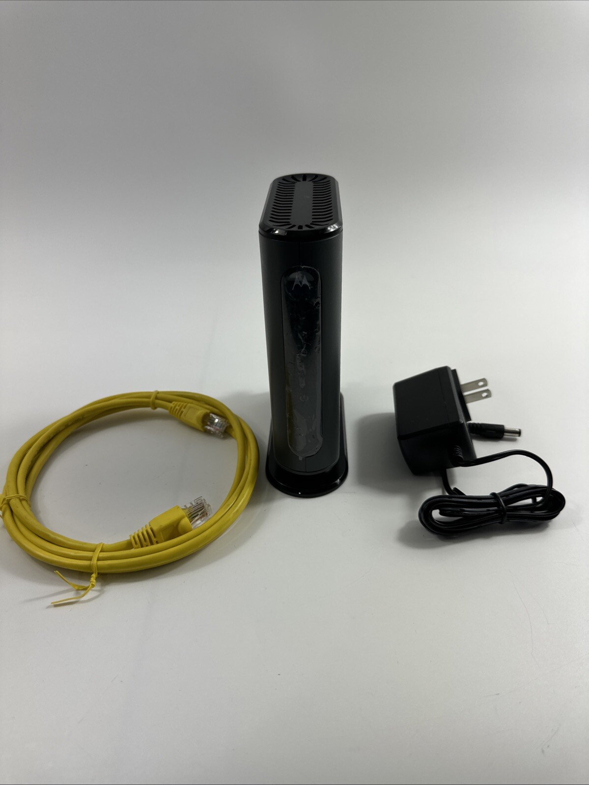 Motorola MB7220 DOCSIS 3.0 Cable Modem – Black