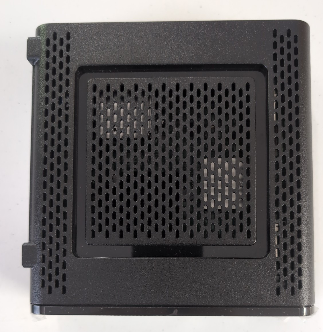 OPEN BOX – ARRIS SBG10 SURFboard AC1600 Dual-Band Cable Modem Router – Black