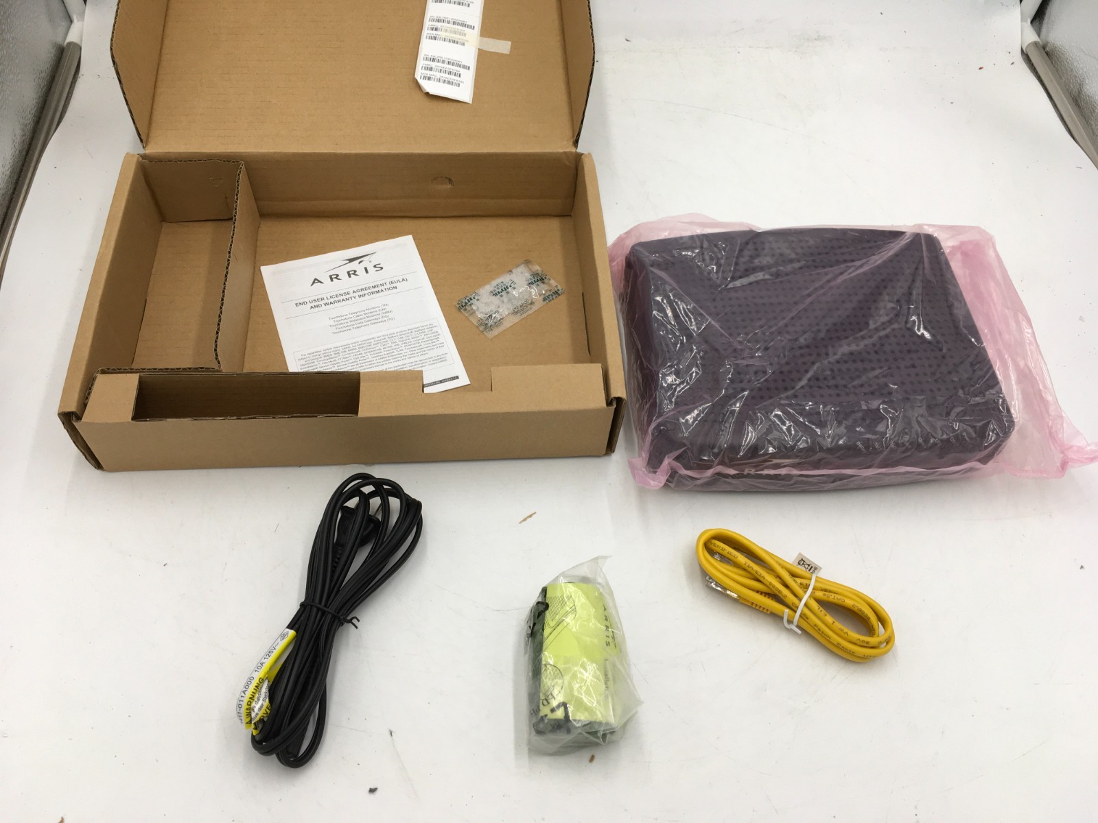 New Arris TM822G Touchstone Telephony Modem D 3.0 TM822G/NA-8 790635 battery p/s