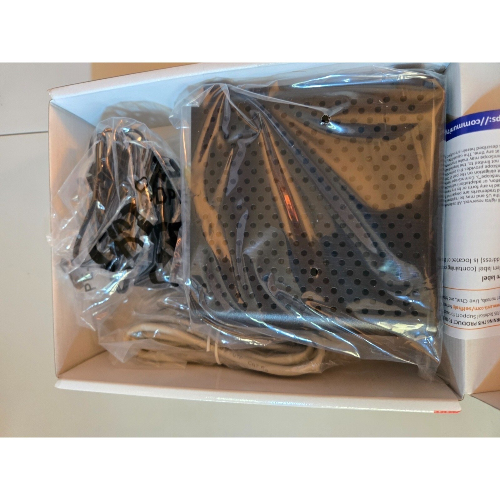 Arris Cable Modem Black SURFboard SB6183 DOCSIS 3.0 686 Mbps 16×4