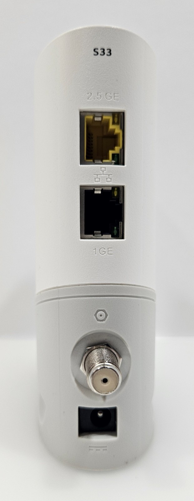 ARRIS – SURFboard S33 32 x 8 DOCSIS 3.1 Multi-Gig Cable Modem with 10+ Gbps