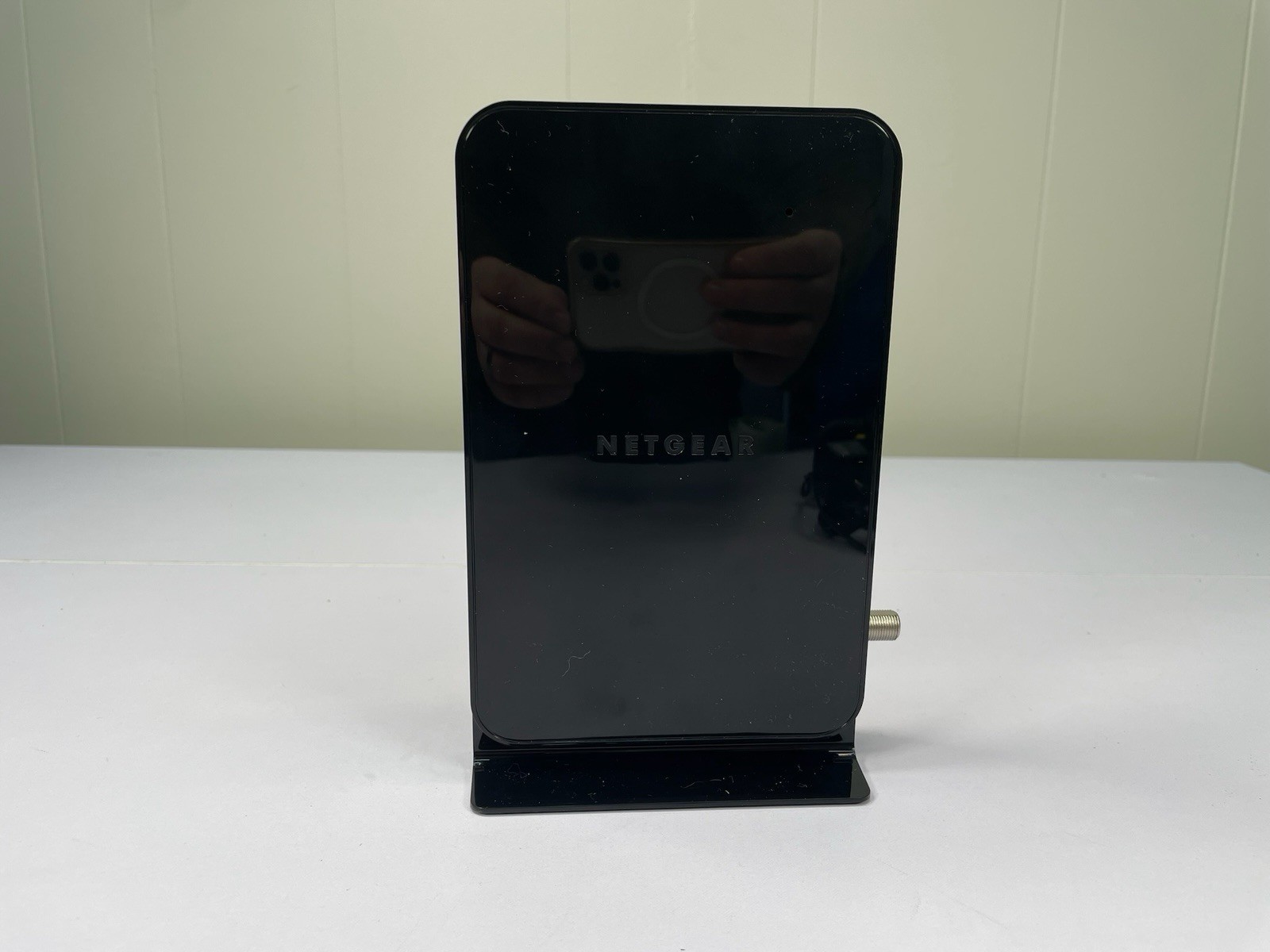 NETGEAR Cm500-1aznas 16×4 DOCSIS 3.0 Cable Modem Max Download Speeds of 686mbps