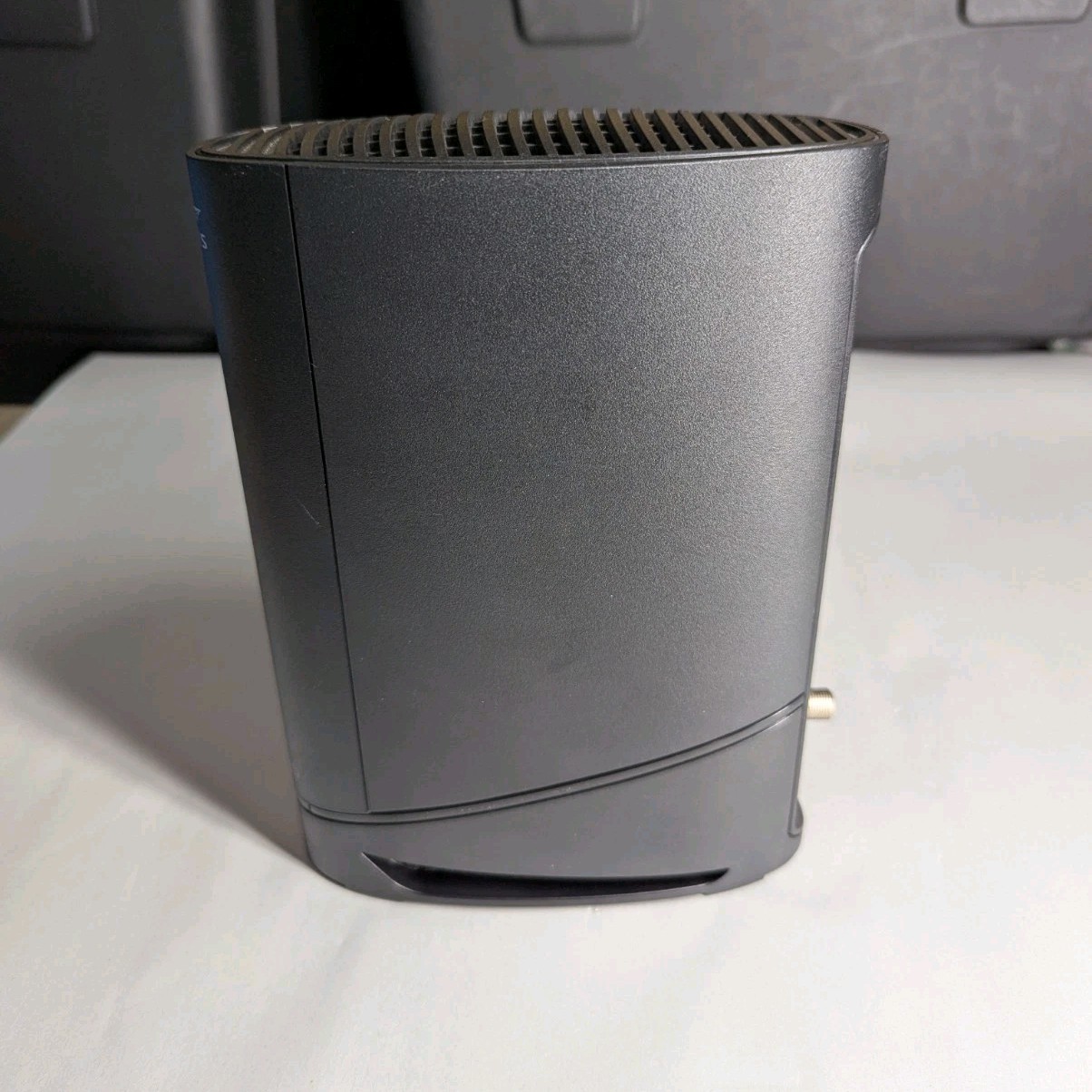 ARRIS G20 DOCSIS 3.1 WiFi 6 Router Modem ONLY – NO POWER CORD INCLUDED