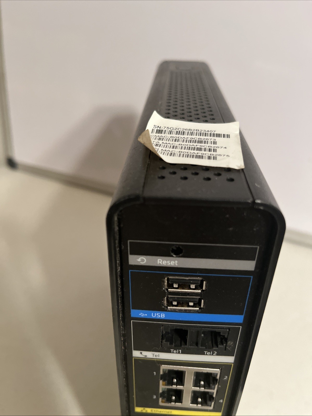 Arris Panoramic TG1682G Dual Band 2.4GHz 5GHz Wireless WiFi Router Cable Modem
