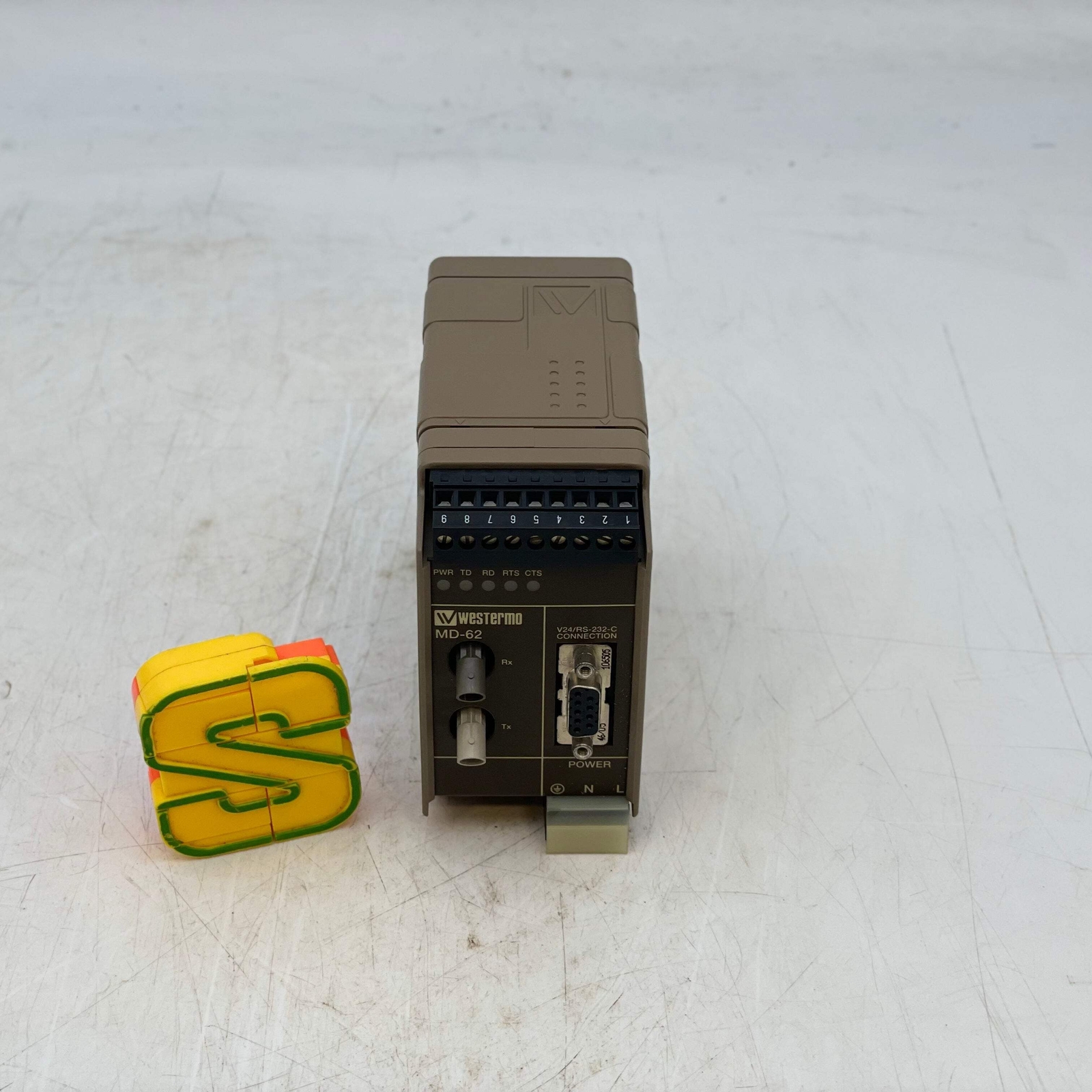 Westermo 3070-0102 MD-62 ST 820nm Fiber Optic Modem (Used)