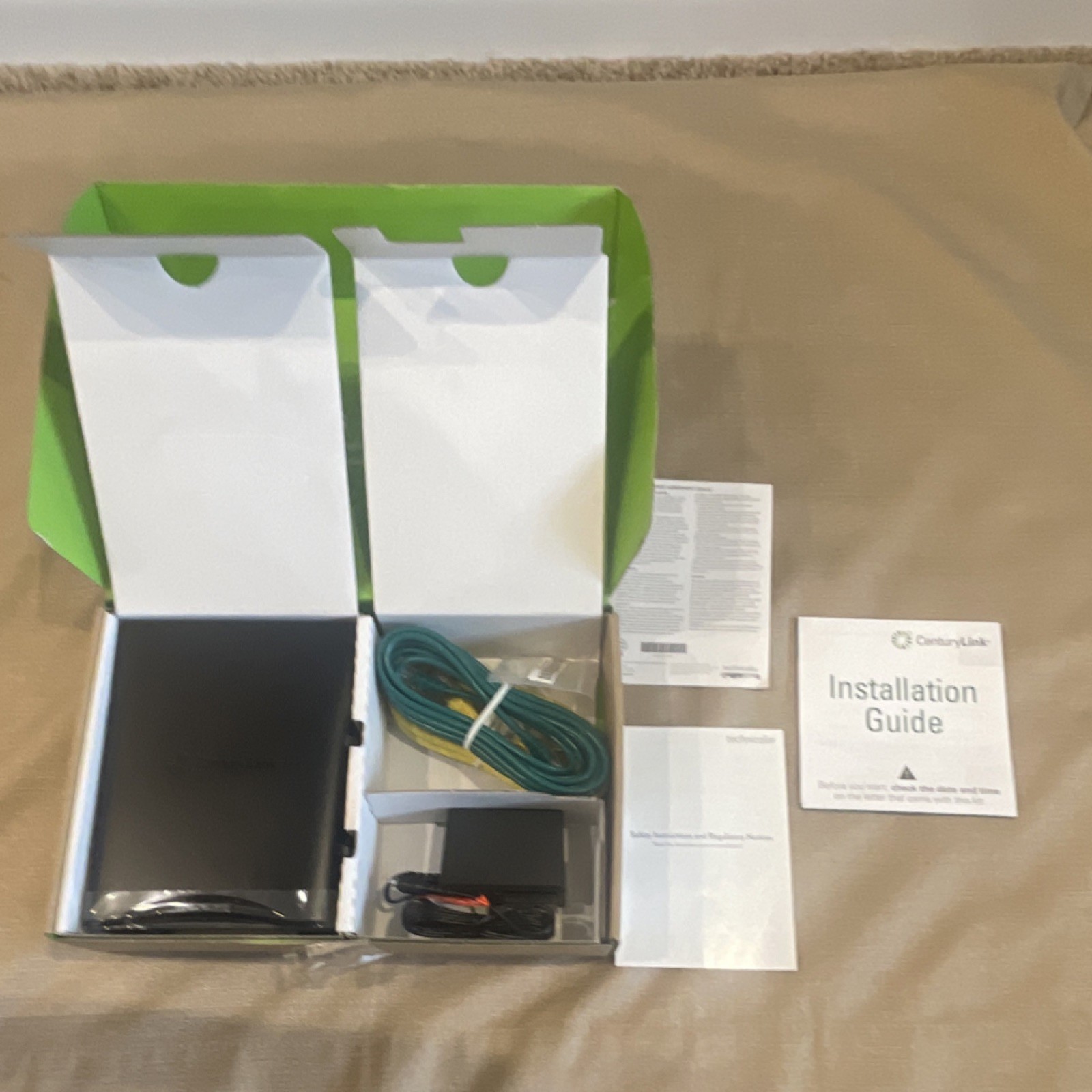 CenturyLink C4000LG DSL Wireless Modem Router 500 Mbps w/ Power Adapter Cable