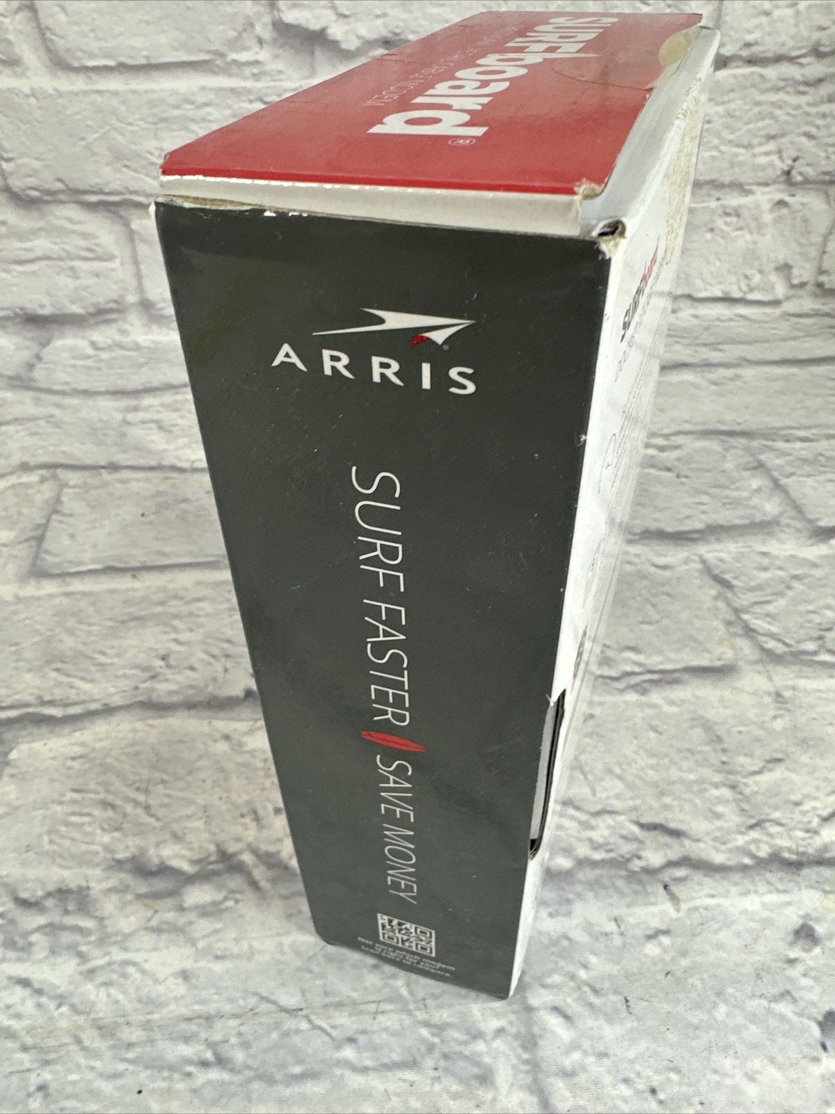 ARRIS SB6183 686 Mbps Cable Modem, White – 59243200300