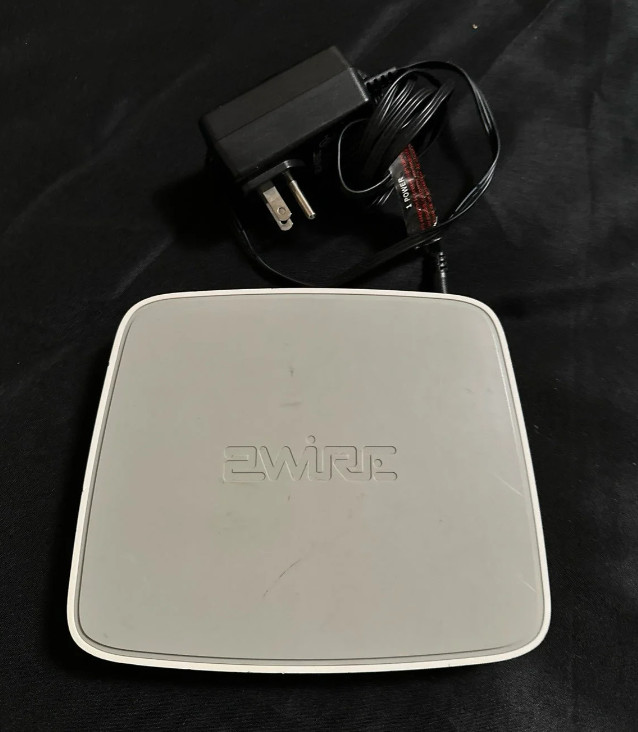 Legacy AT&T 2Wire DSL Gateway & Access Point Set (i38HG & 2701HG-B)