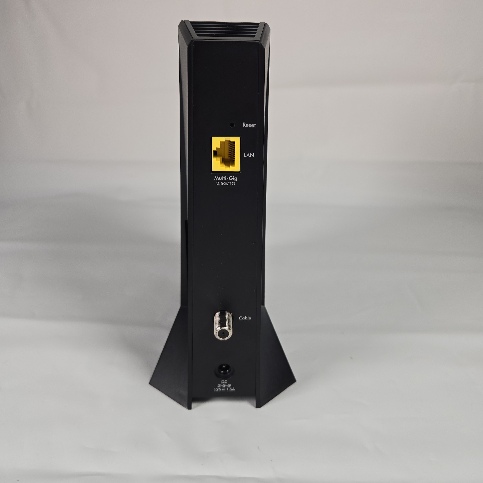 NETGEAR Nighthawk CM2000 DOCSIS 3.1 Cable Modem 2.5Gbps w/ Coax & Ethernet Cable